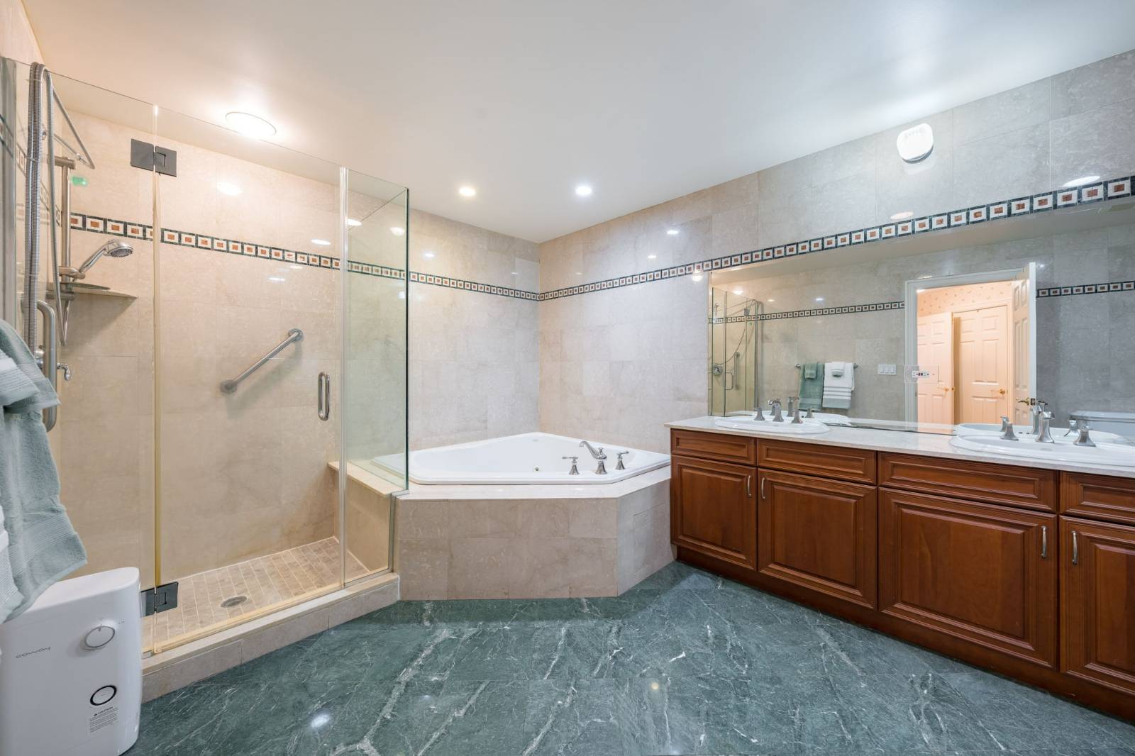 #27 photo, 19 Kensington Cir, ナッソー郡 Manhasset , NY 11030