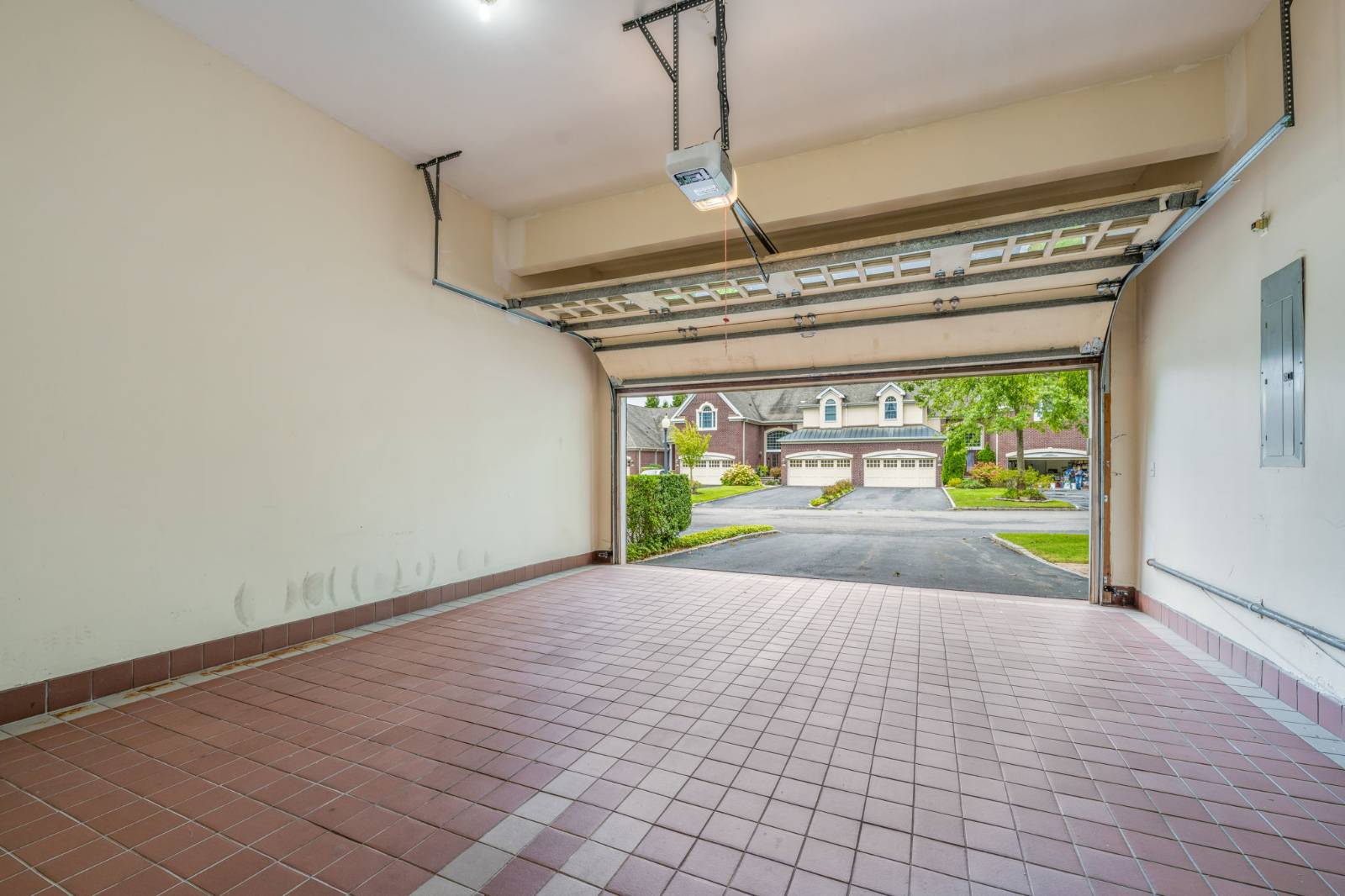 #31 photo, 19 Kensington Cir, ナッソー郡 Manhasset , NY 11030