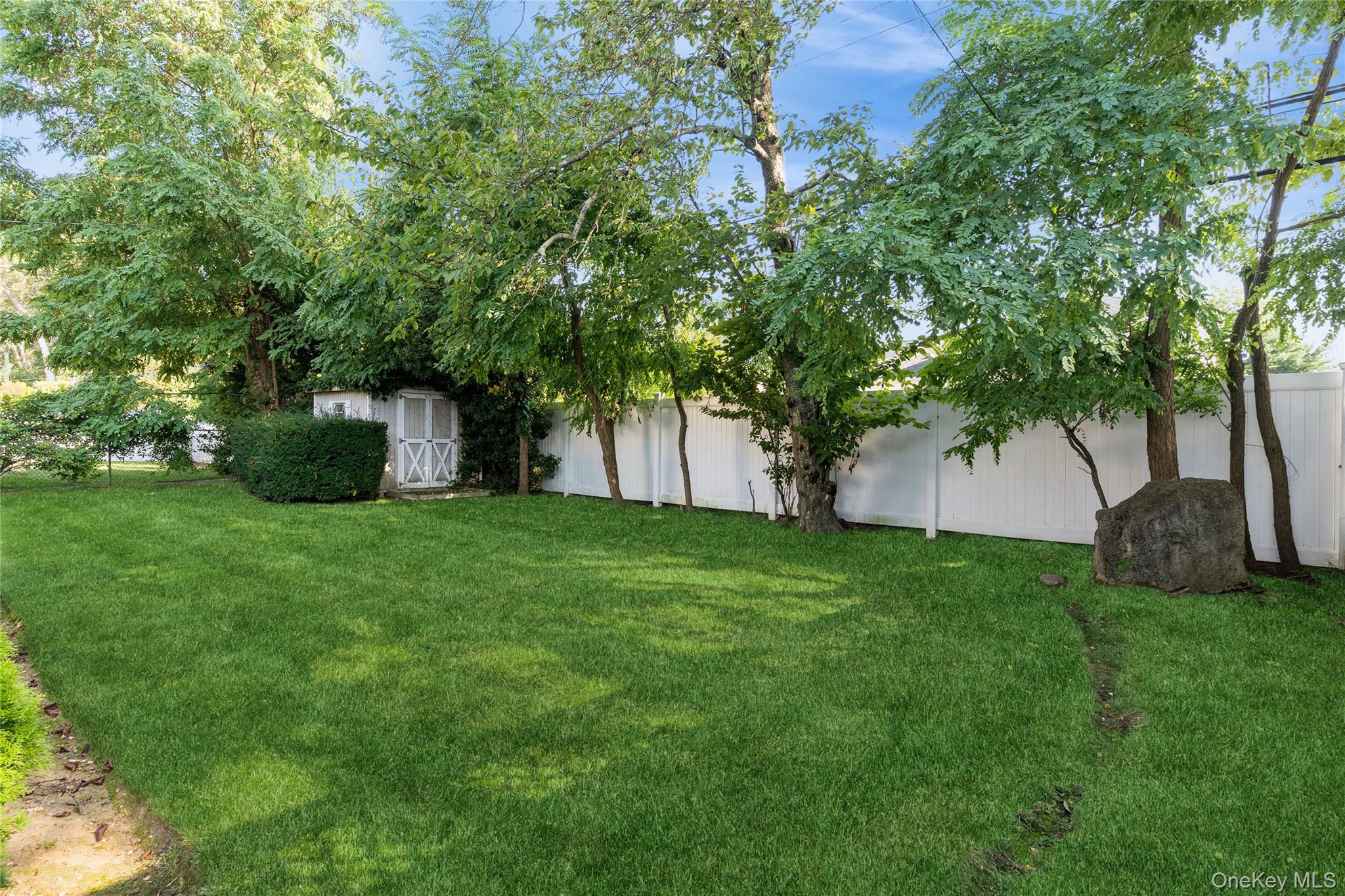 #12 photo, 3860 Maplewood Drive, Seaford , NY 11783