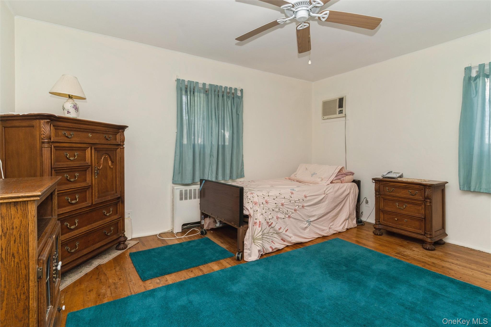 #9 photo, 3860 Maplewood Drive, Seaford , NY 11783