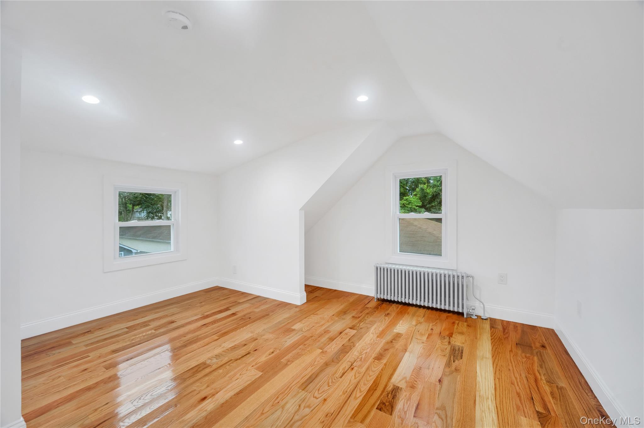 #19 photo, 17 Pinetree Drive, Shirley , NY 11967