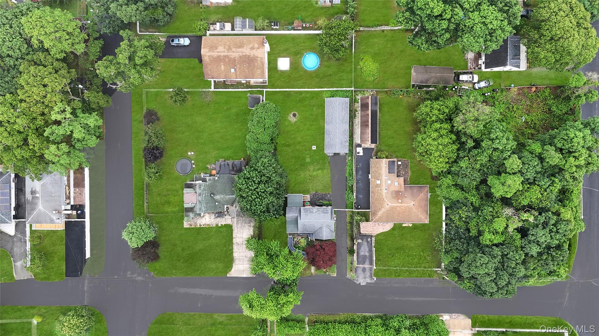 #3 photo, 17 Pinetree Drive, Shirley , NY 11967