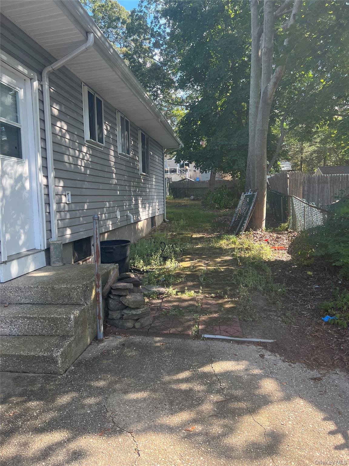 #15 photo, 10 Cedarhurst Avenue, Selden , NY 11784