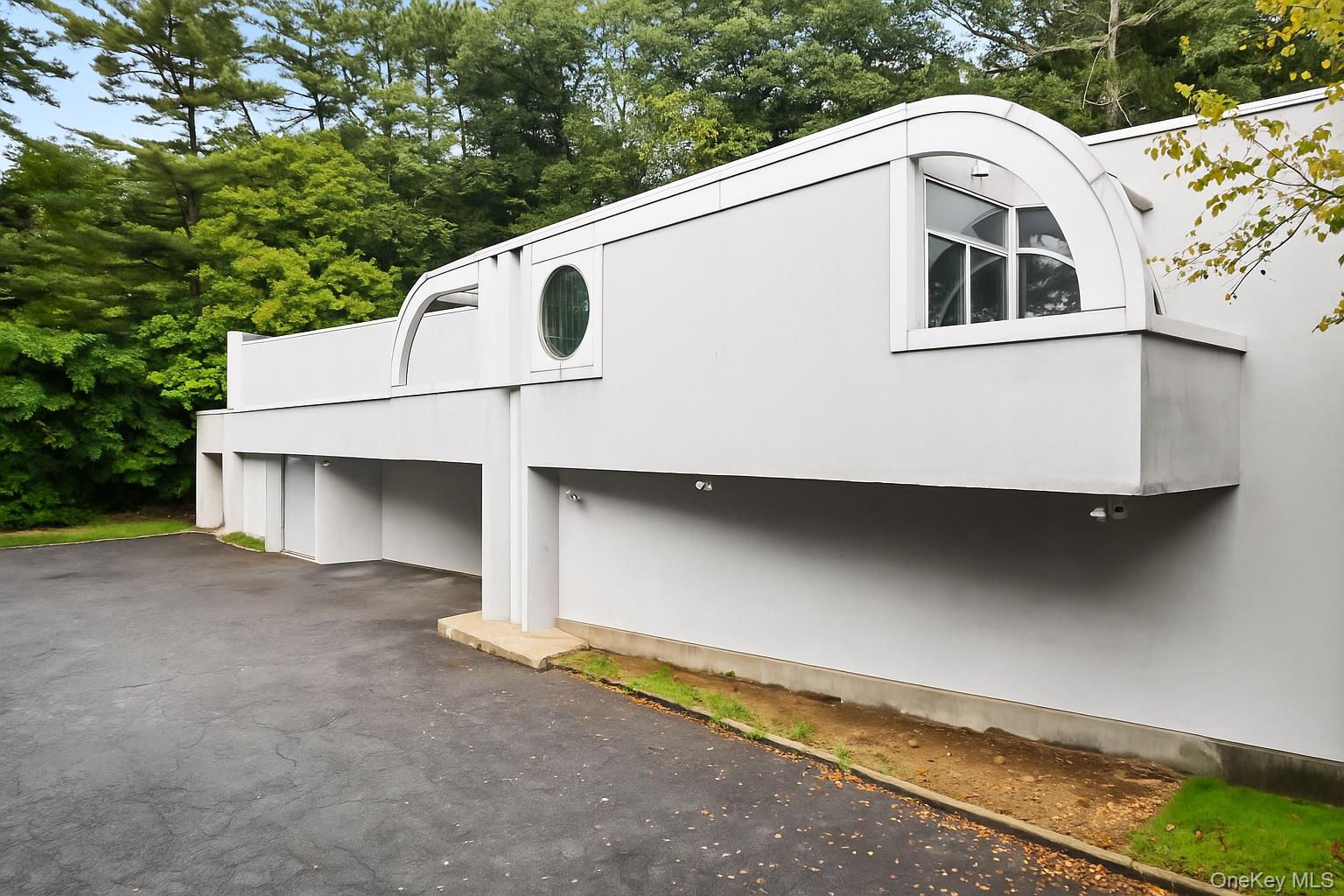 #1 photo, 140 Old Saw Mill River Road, Hawthorne , NY 10532