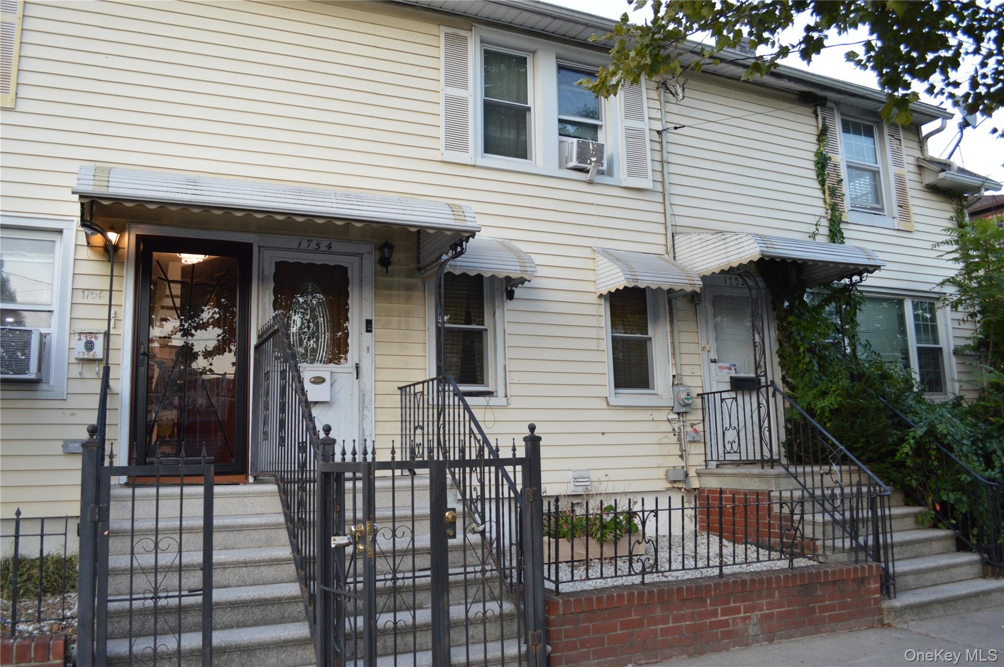 #1 photo, 1754 Zerega Avenue, ब्रोंक्स Bronx , NY 10462