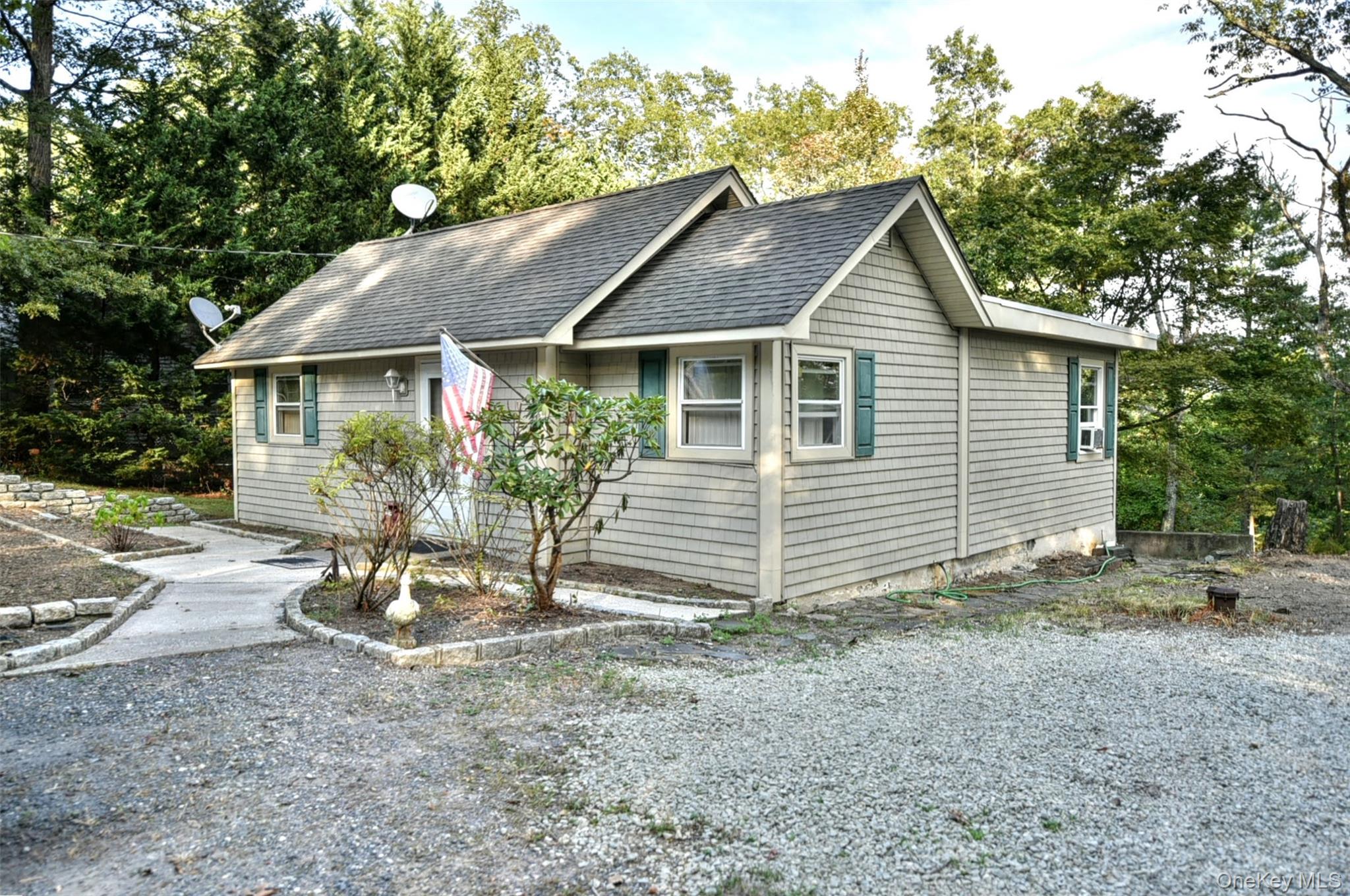 #1 photo, 18 Blueberry Hill, Greenwood Lake , NY 10925