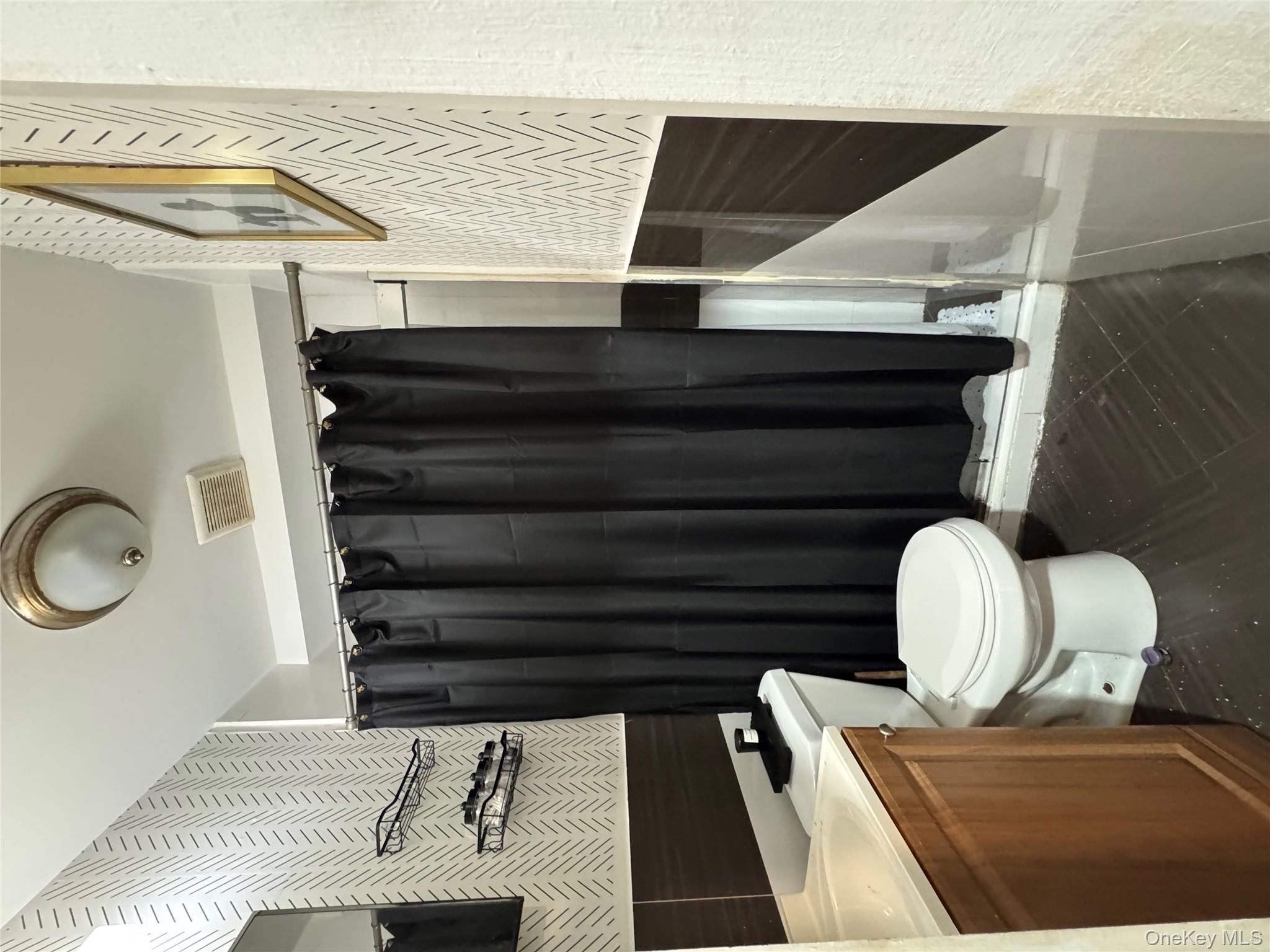 #17 photo, 2028 Pitman Avenue, Bronx , NY 10466