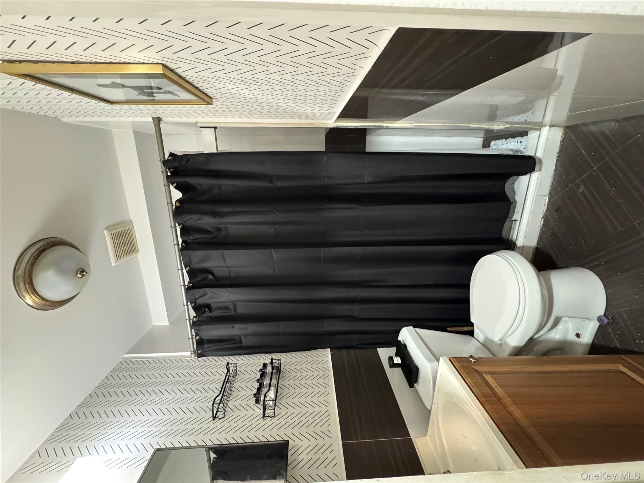 #18 photo, 2028 Pitman Avenue, Bronx , NY 10466