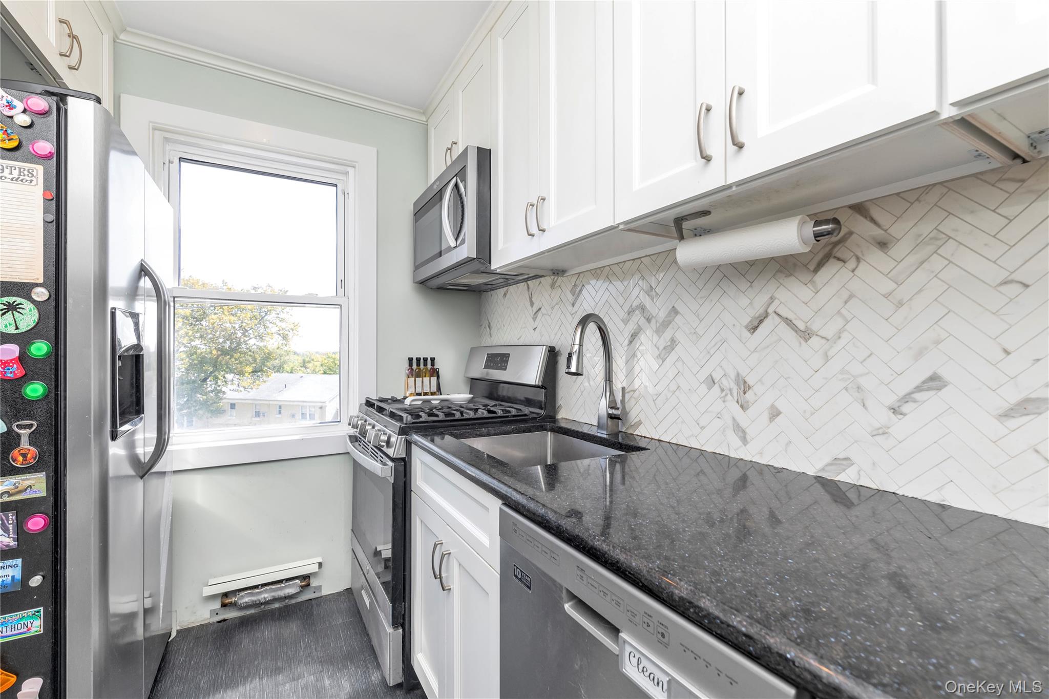 #10 photo, 251-26 71st Avenue, クイーンズ区 Bellerose , NY 11426