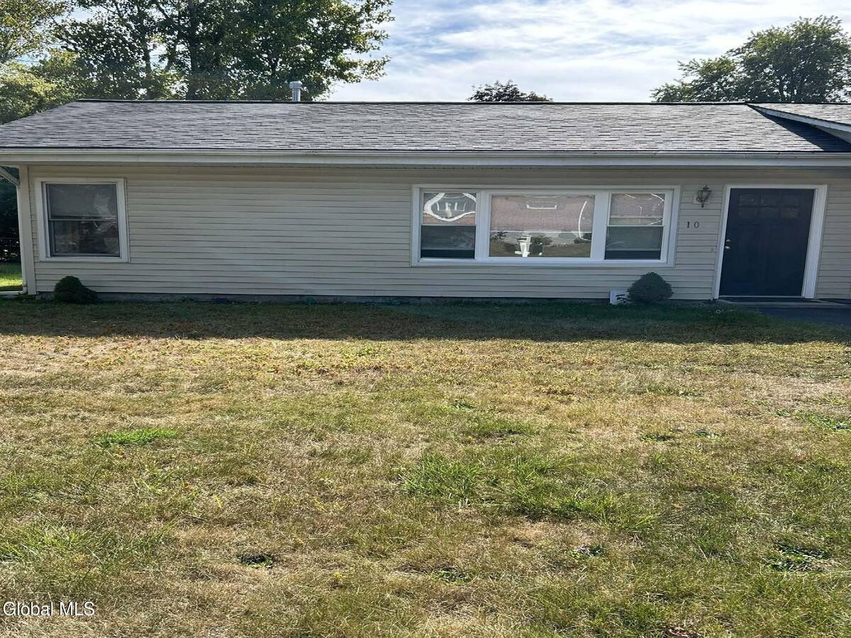 #1 photo, 10 Grove Place, Bethlehem , NY 12203