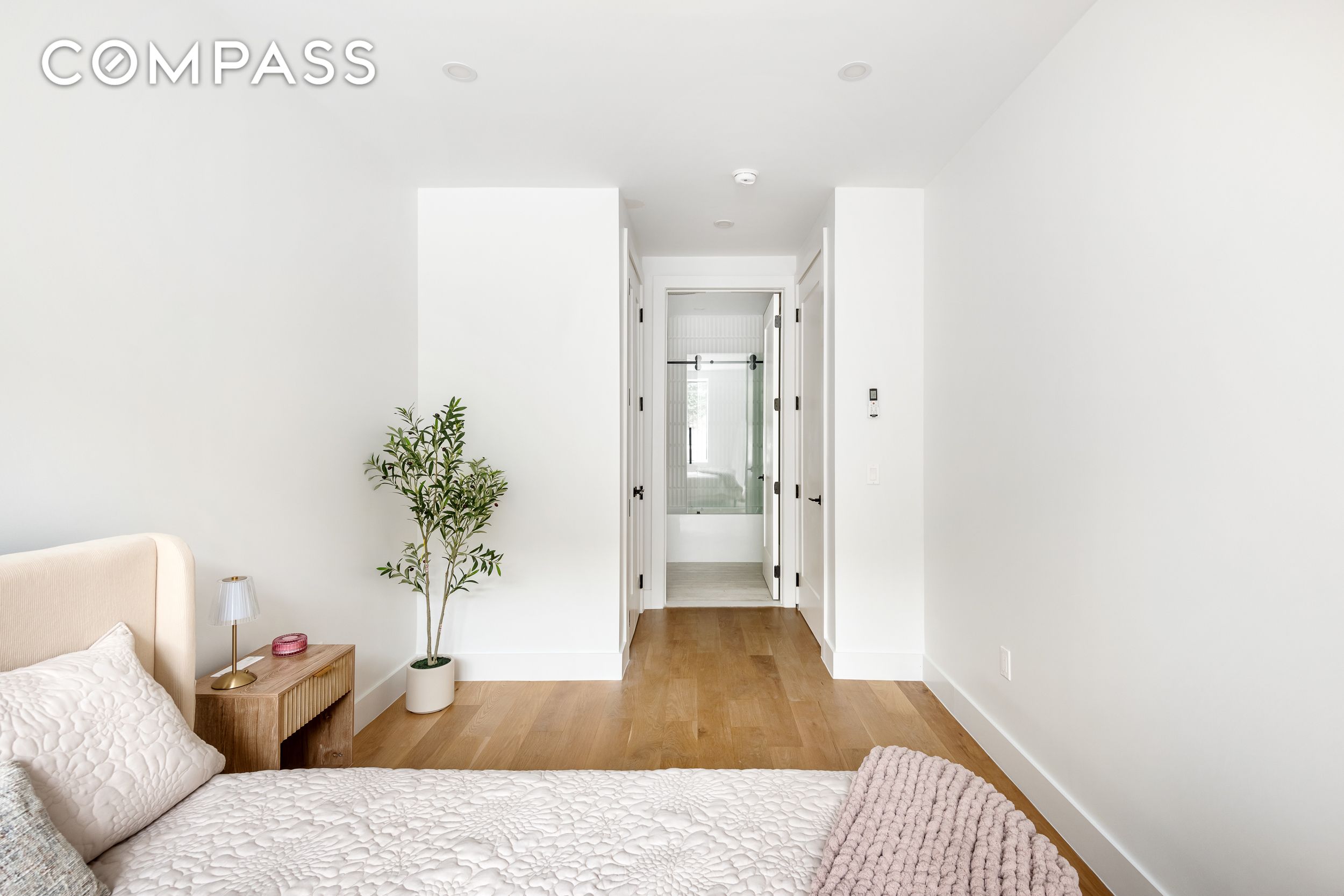 #7 photo, 140 Moffat Street, ブルックリン区 Bushwick , NY 11207