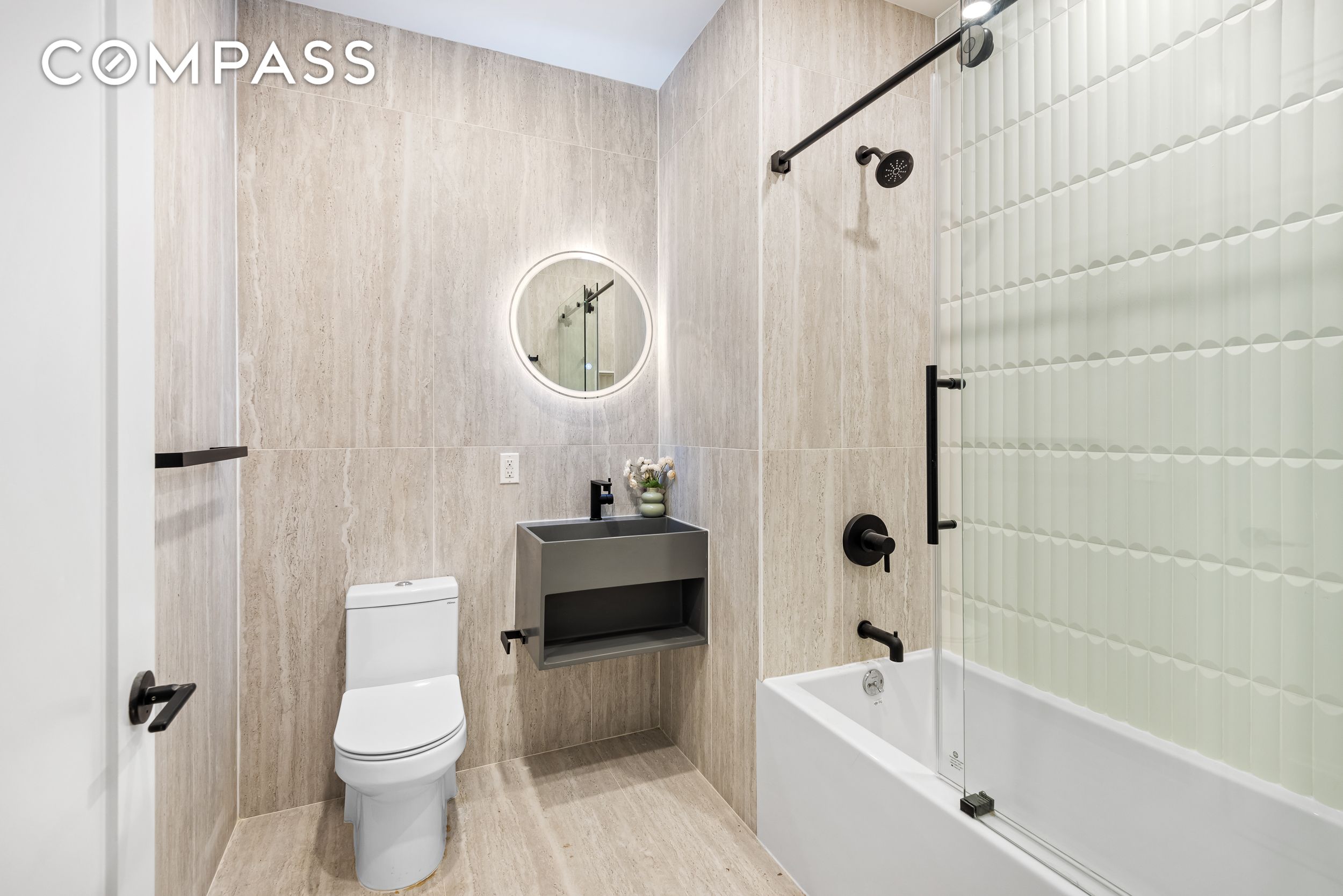 #8 photo, 140 Moffat Street, ブルックリン区 Bushwick , NY 11207