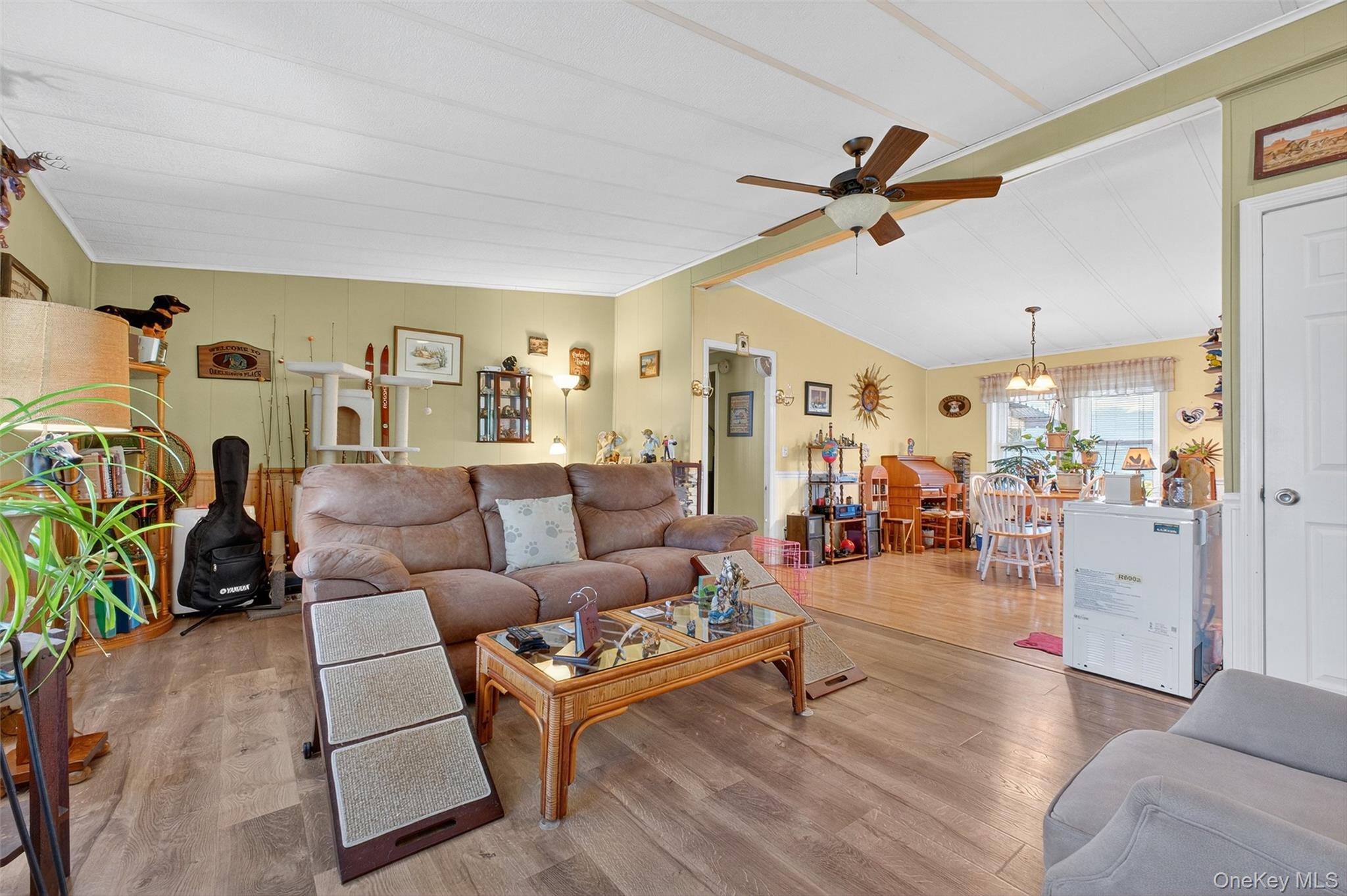 #12 photo, 20 Cardinal Road, Hyde Park , NY 12538