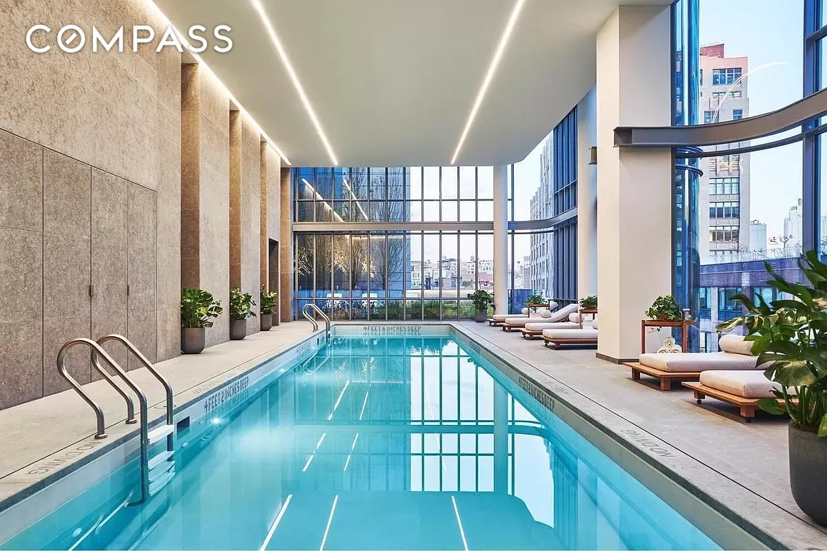 #10 photo, New York City, マンハッタン Hudson Square , NY 10013