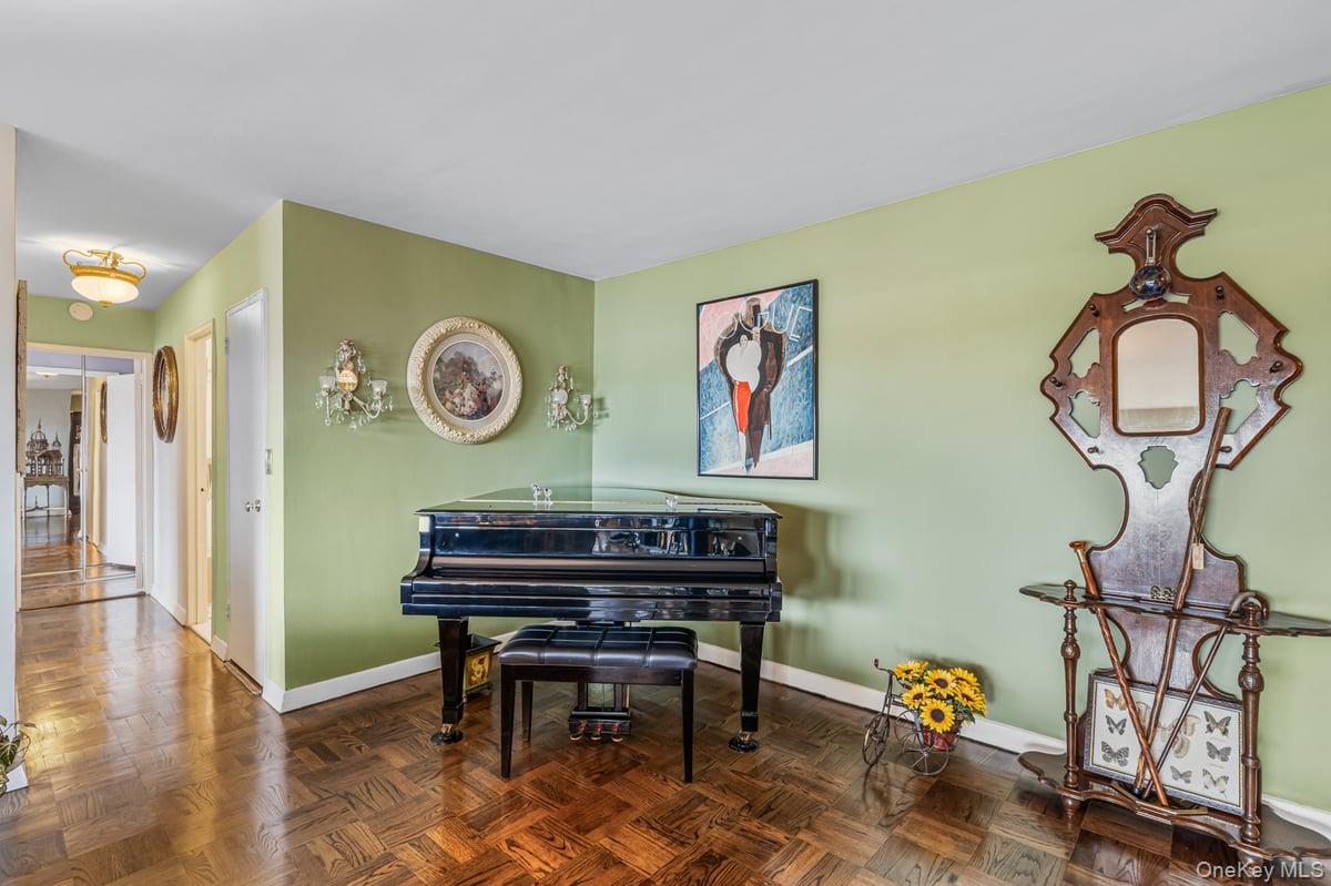 #13 photo, 166-25 Powells Cove Boulevard, Beechhurst , NY 11357