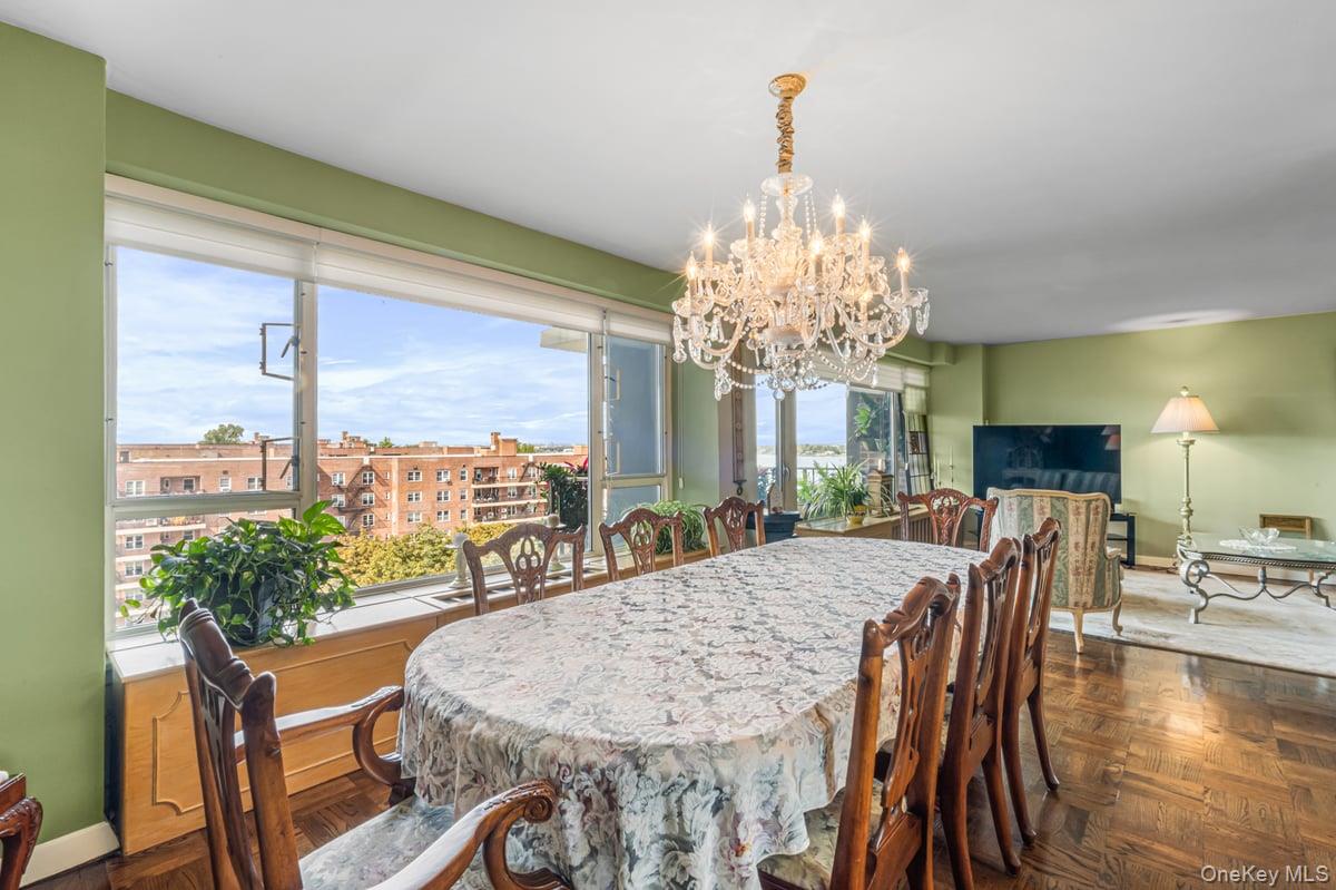 #19 photo, 166-25 Powells Cove Boulevard, Beechhurst , NY 11357