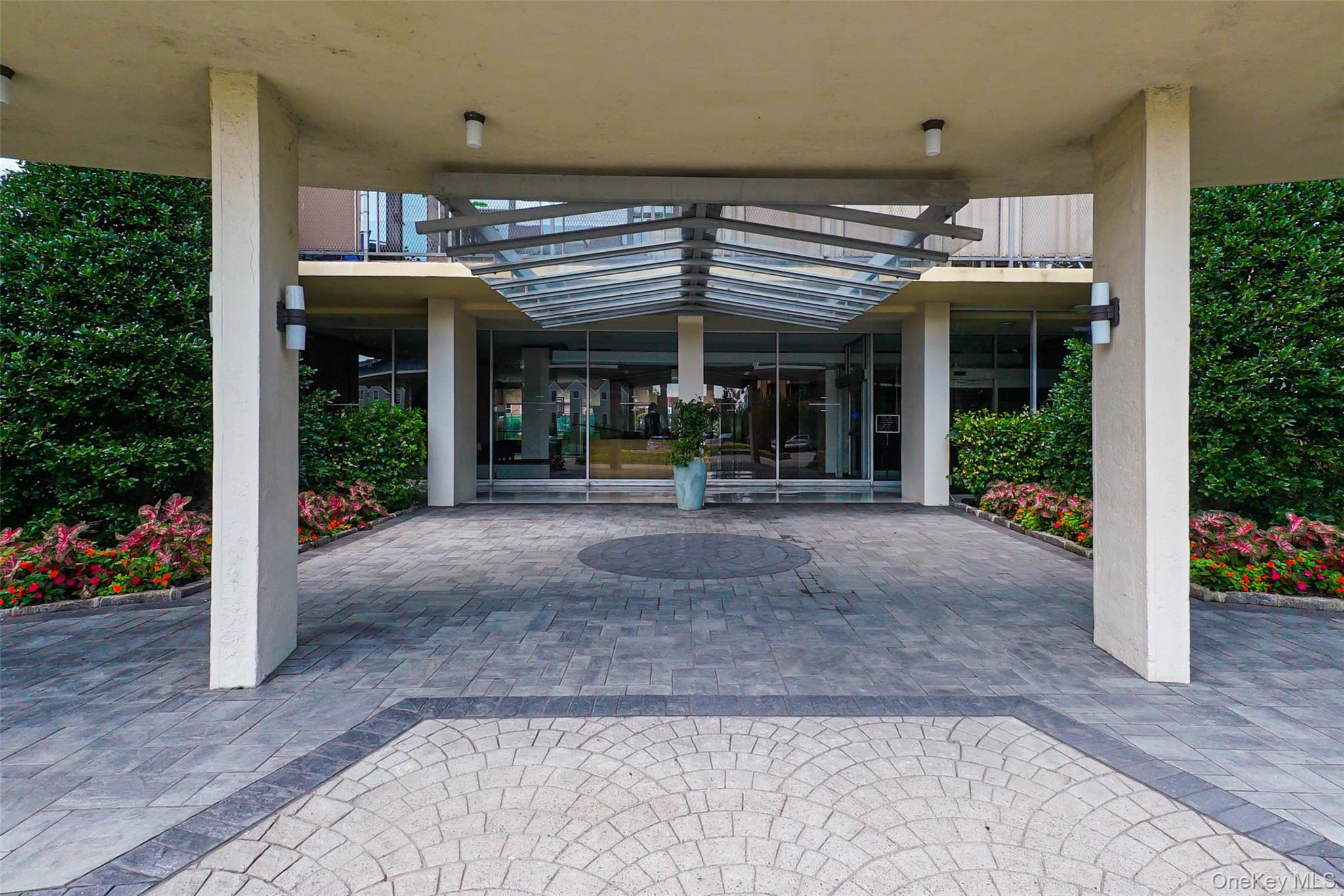 #3 photo, 166-25 Powells Cove Boulevard, Beechhurst , NY 11357