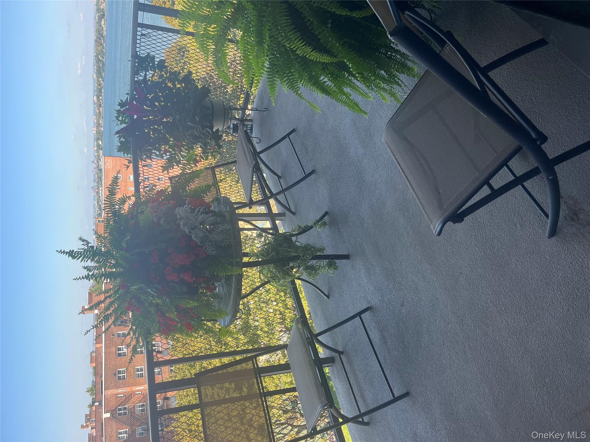 #8 photo, 166-25 Powells Cove Boulevard, Beechhurst , NY 11357