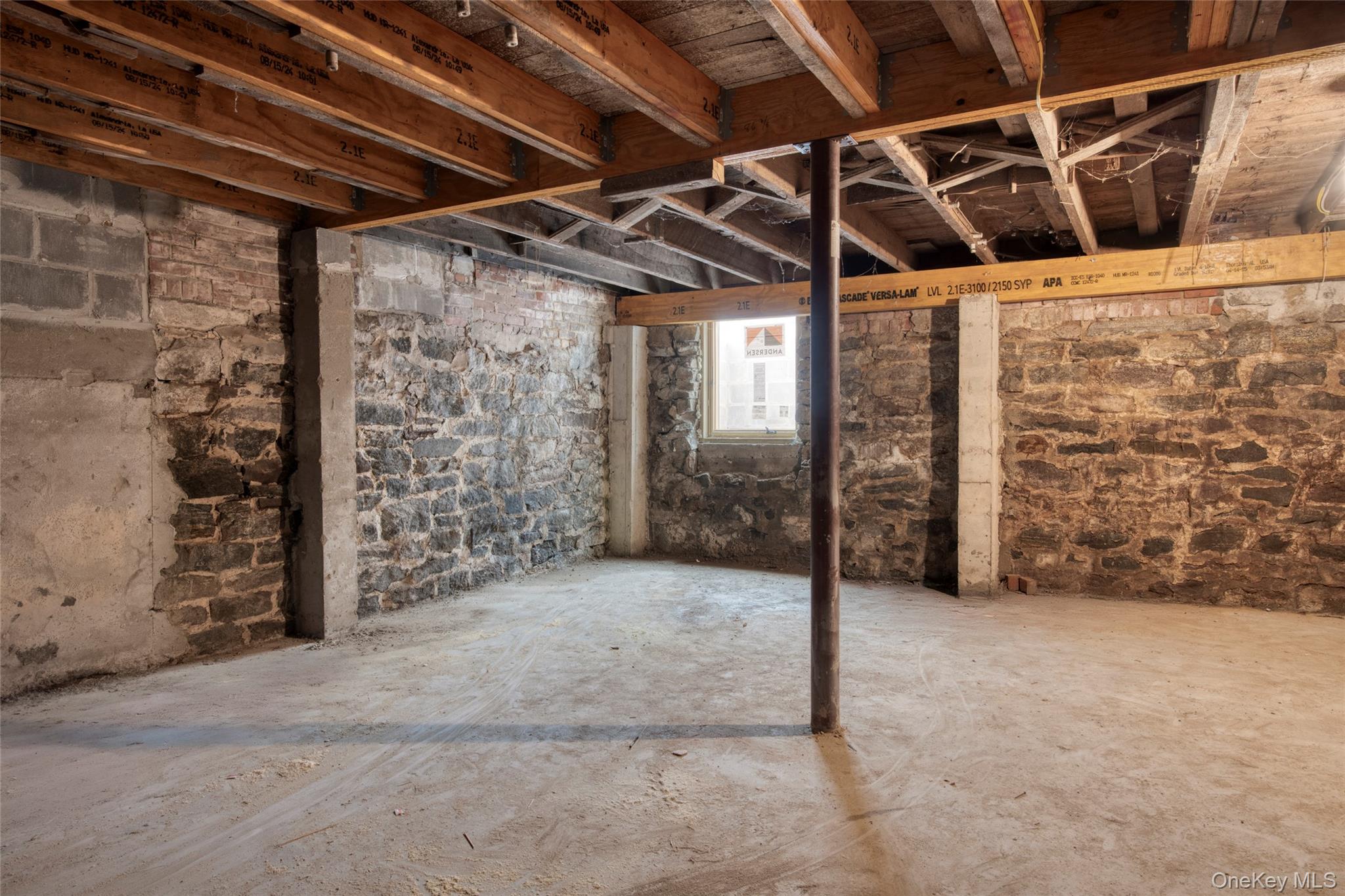 #12 photo, 151 Central Avenue, Greenport , NY 11944