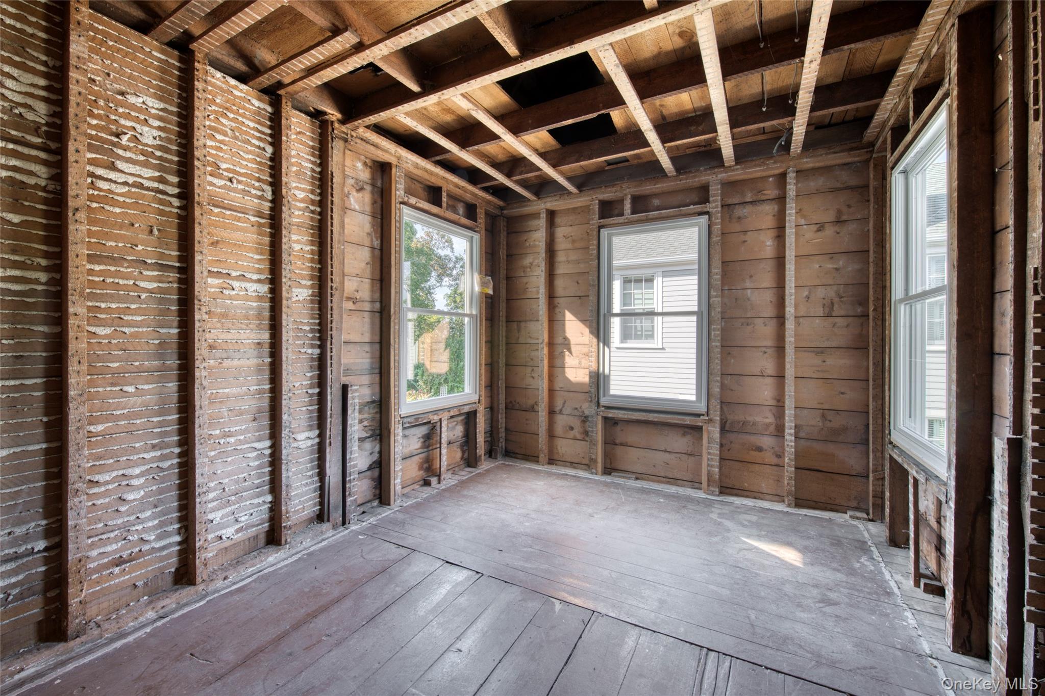 #8 photo, 151 Central Avenue, Greenport , NY 11944