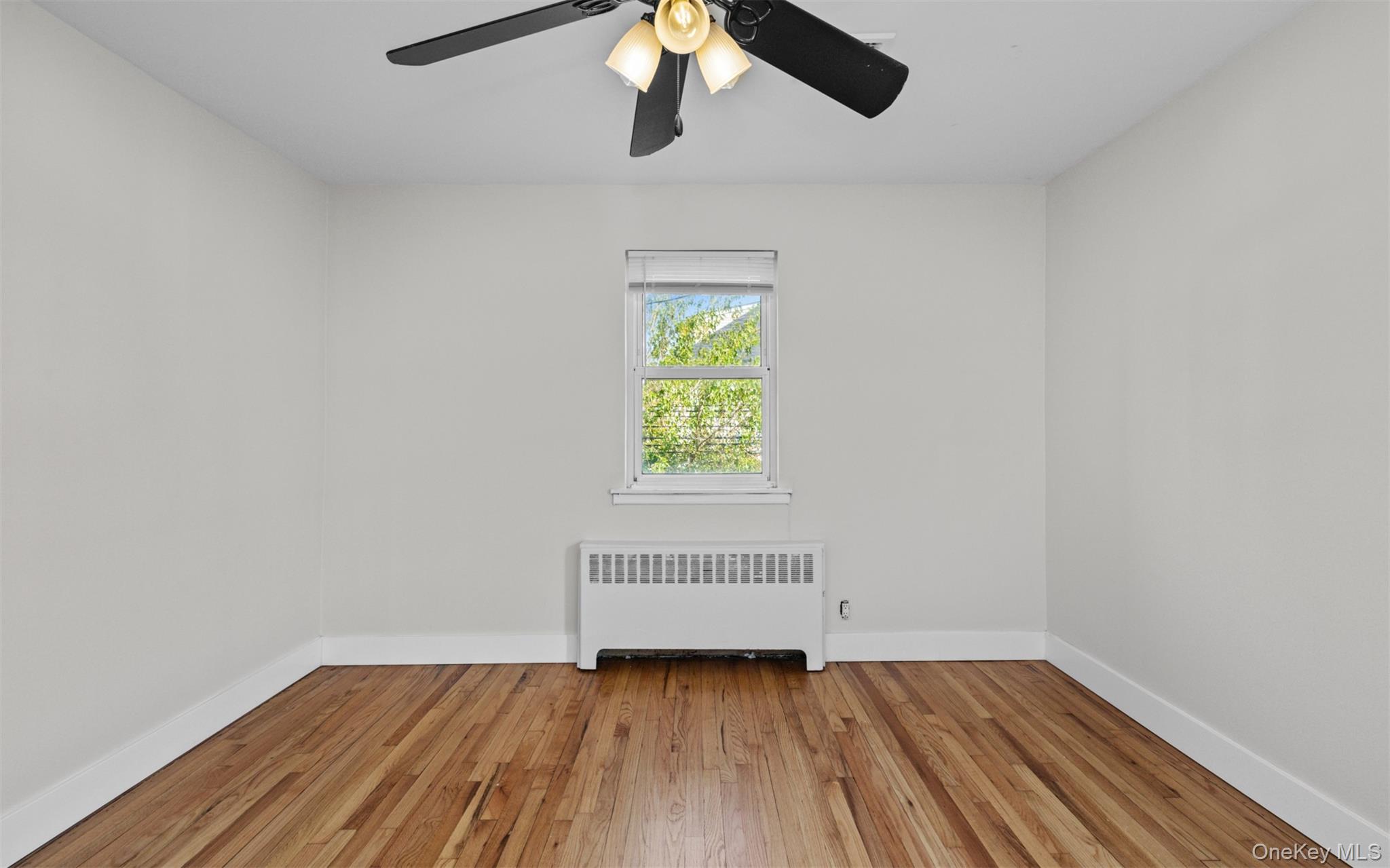 #11 photo, 517 E Broadway, ナッソー郡 Long Beach , NY 11561