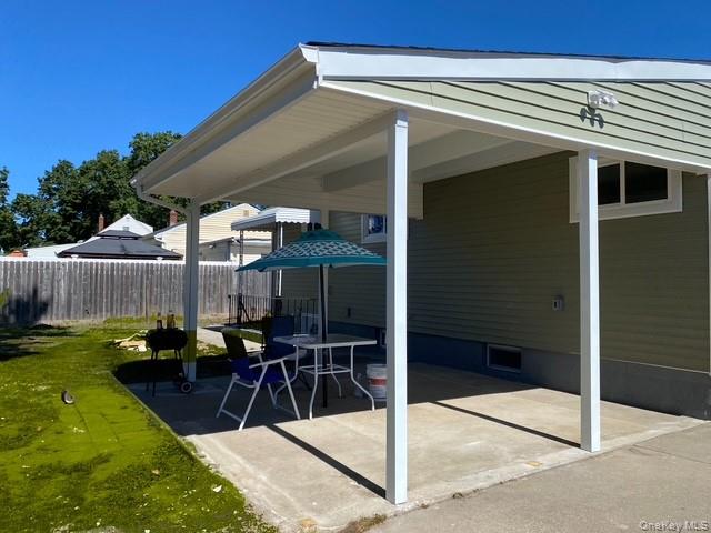 #3 photo, 154 Charter Oaks, Brentwood , NY 11717