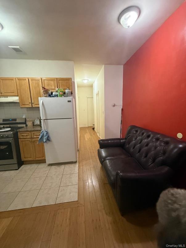 #17 photo, 144 Grant Avenue, Brooklyn , NY 11208