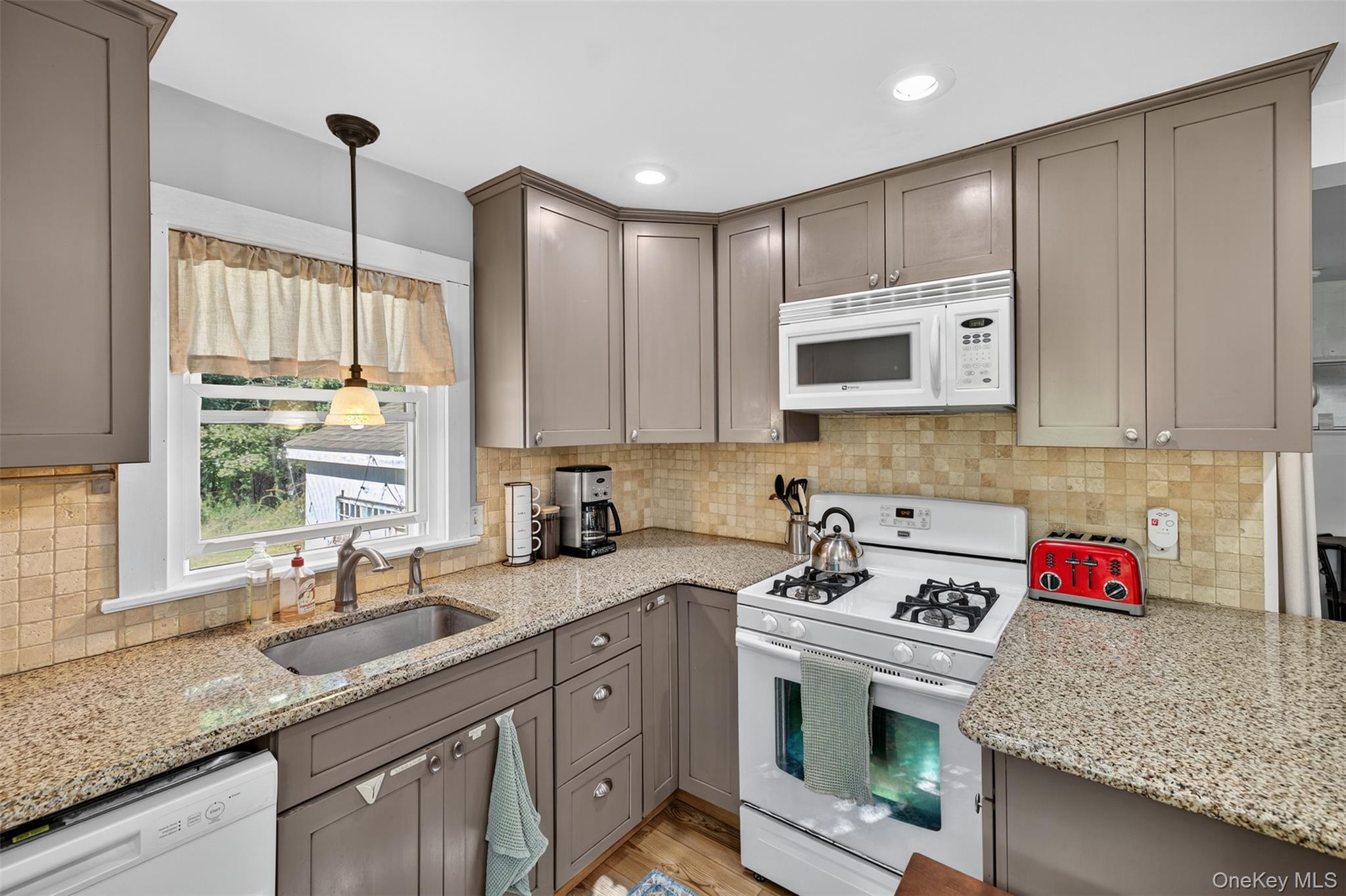 #17 photo, 90 Forester Avenue, Warwick , NY 10990