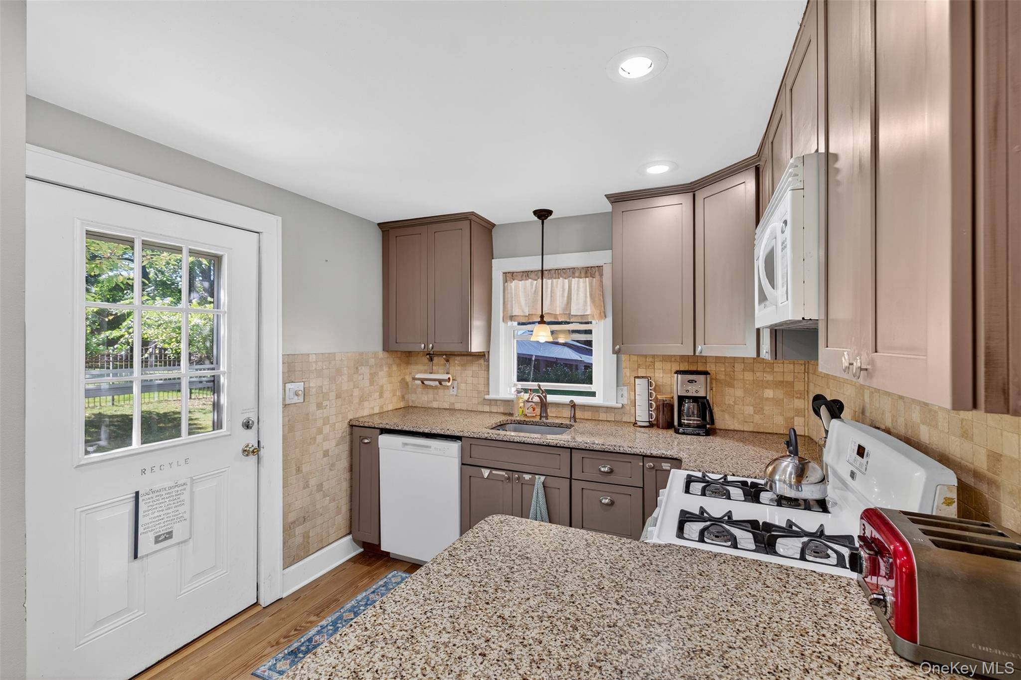 #20 photo, 90 Forester Avenue, Warwick , NY 10990