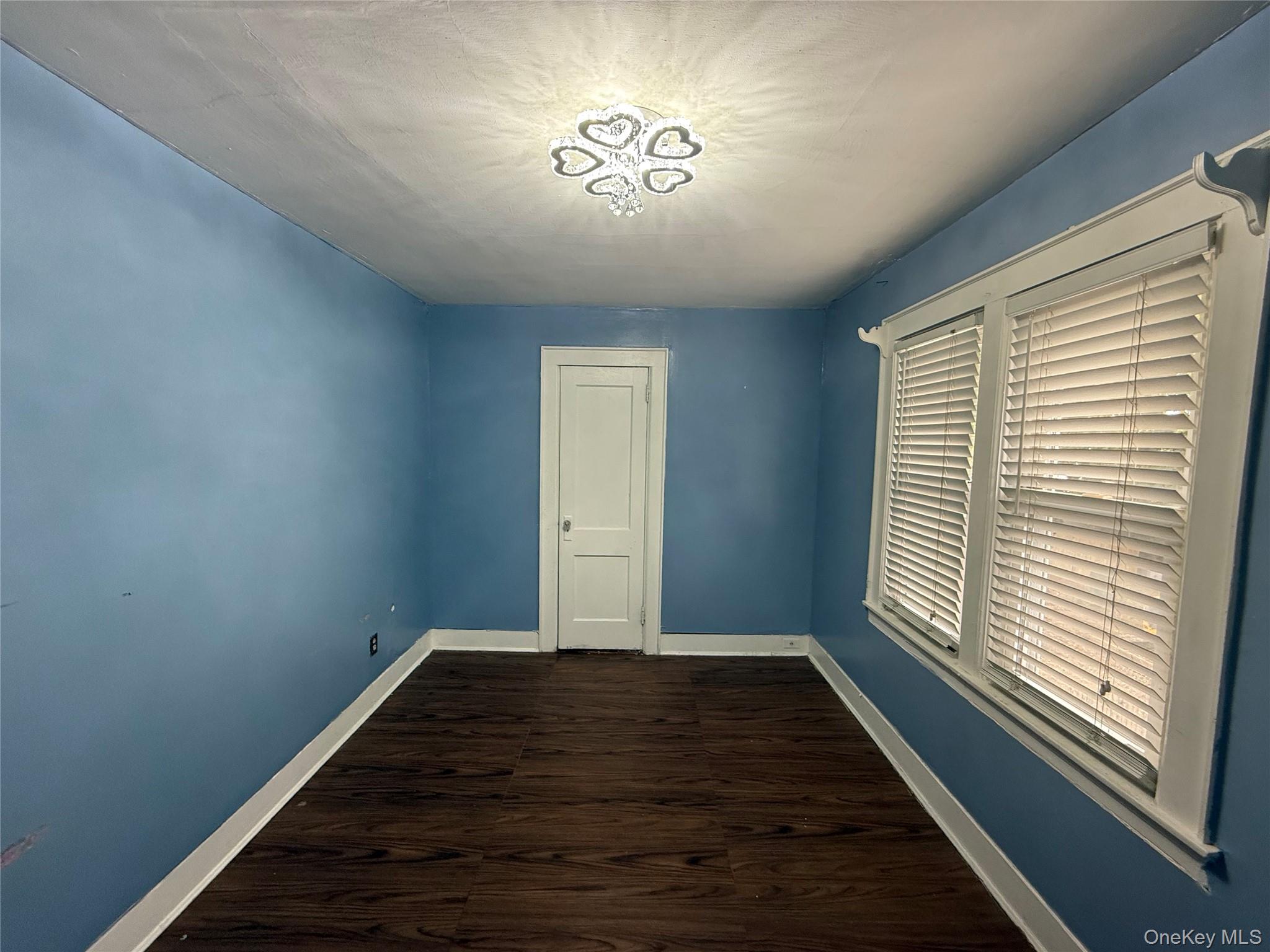 #9 photo, 94-72 199th St, クイーンズ区 Hollis , NY 11423