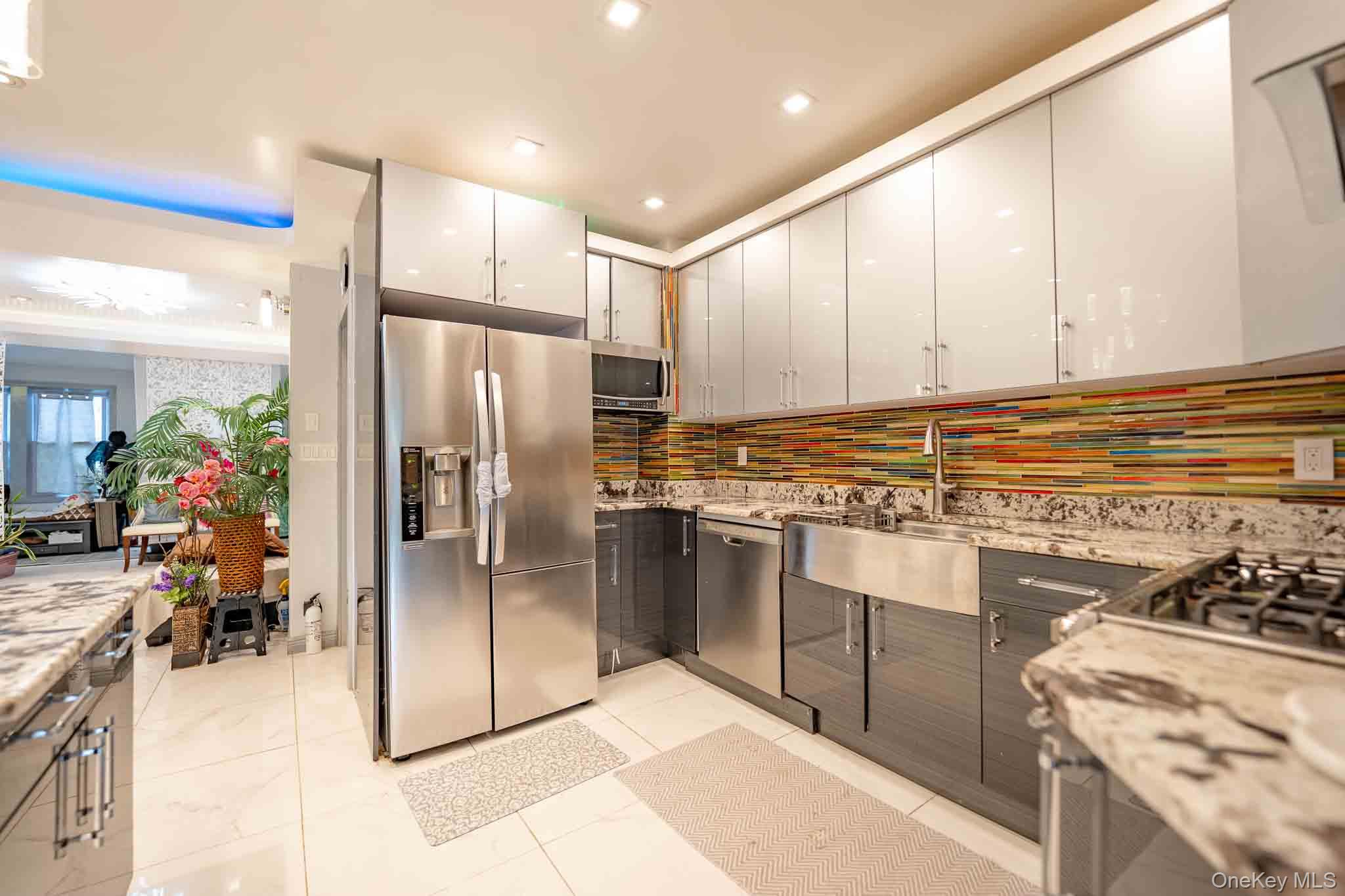 #13 photo, 8821 Hollis Court Boulevard, क्वीन्स गाँव Queens Village , NY 11427