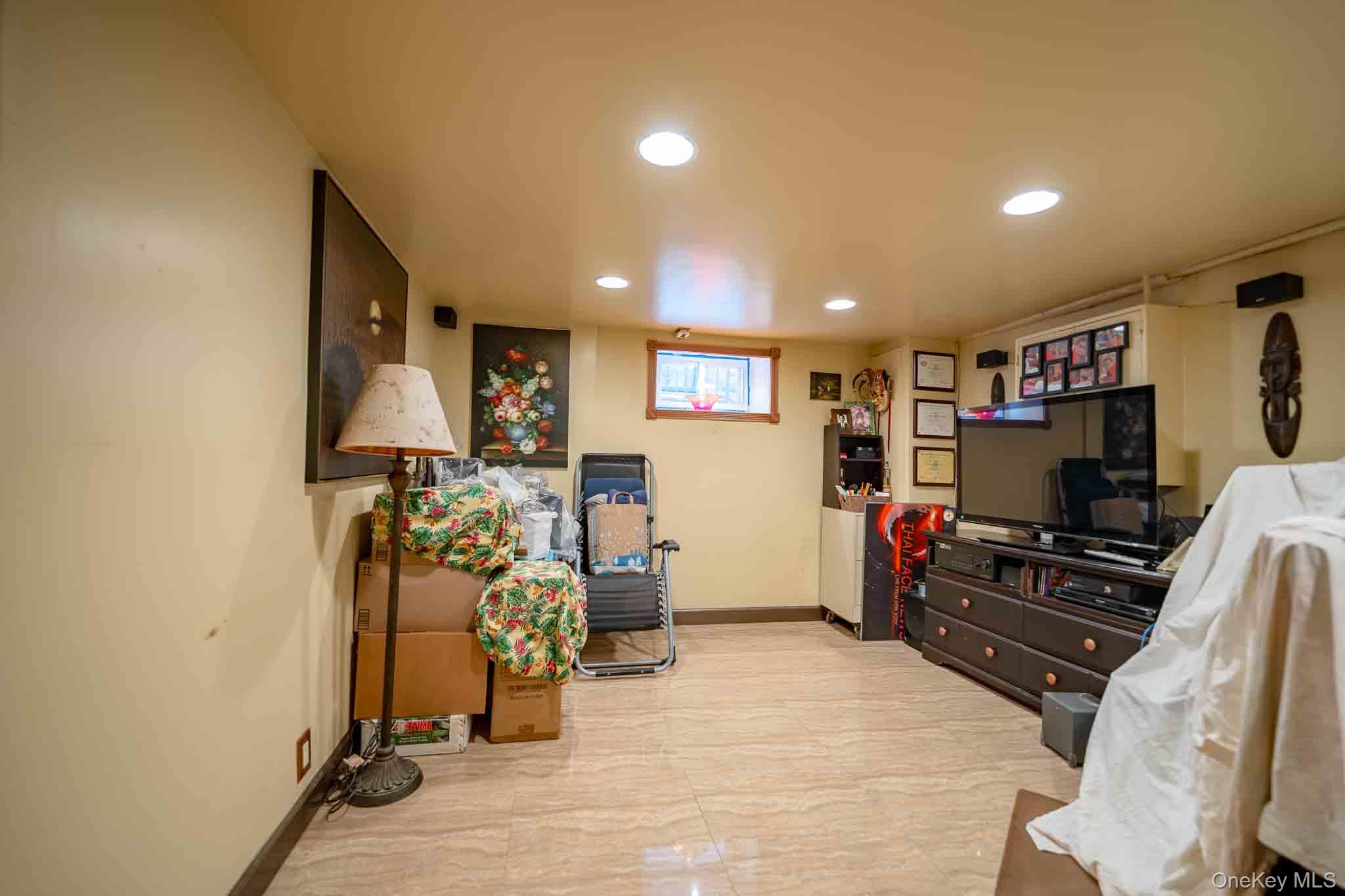 #16 photo, 8821 Hollis Court Boulevard, क्वीन्स गाँव Queens Village , NY 11427