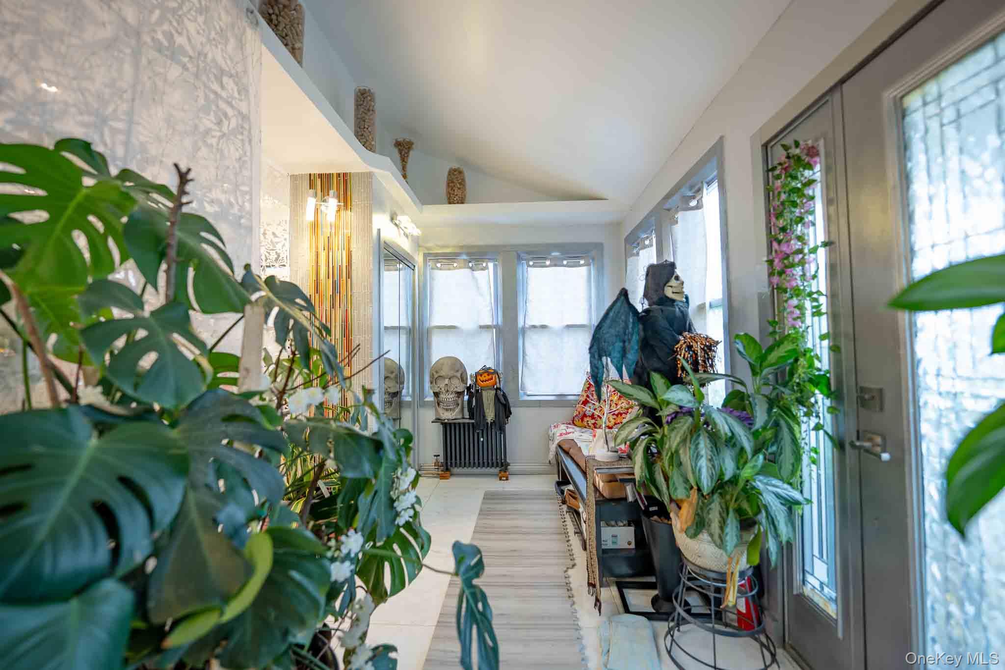 #5 photo, 8821 Hollis Court Boulevard, क्वीन्स गाँव Queens Village , NY 11427