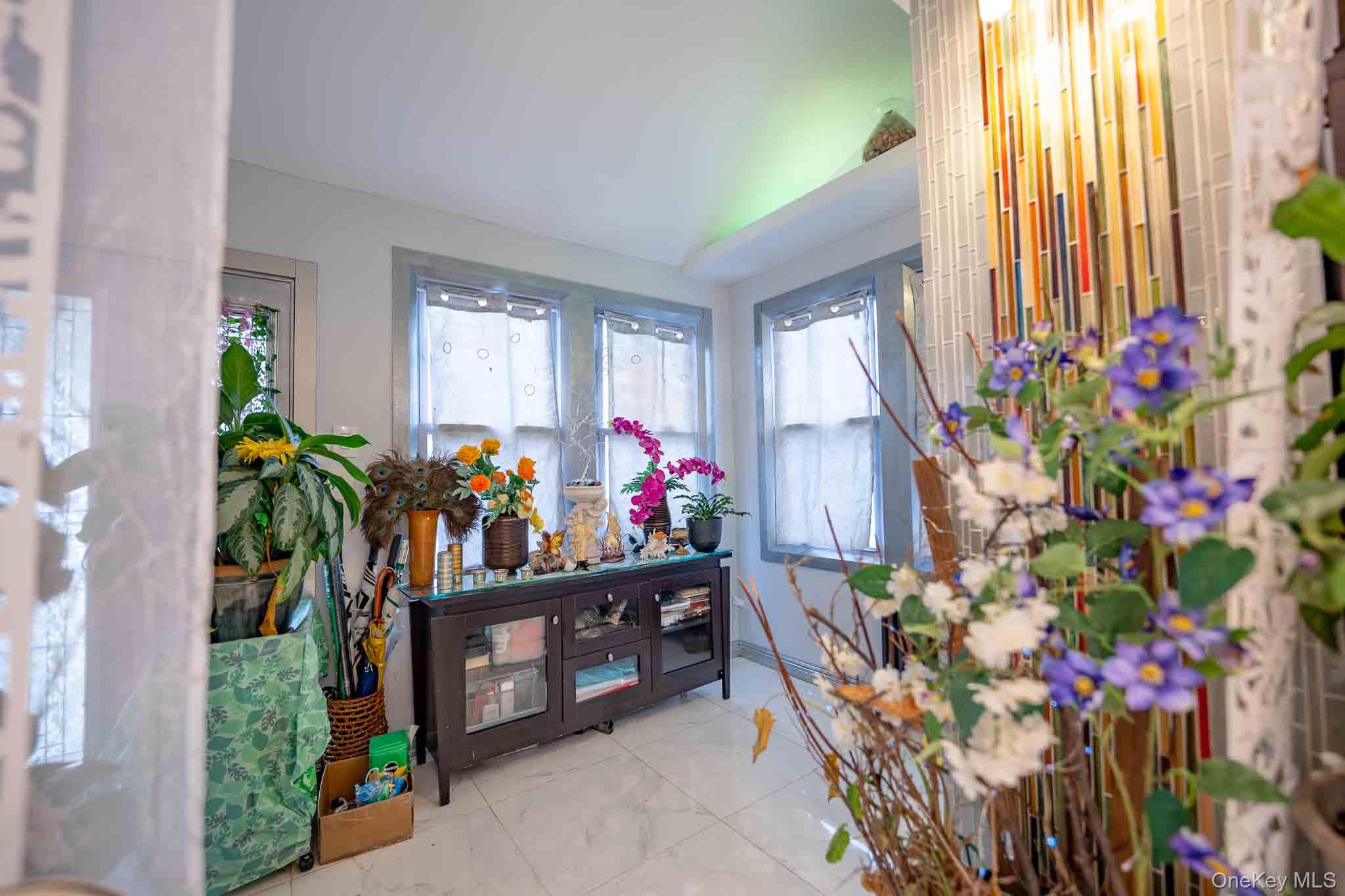 #6 photo, 8821 Hollis Court Boulevard, क्वीन्स गाँव Queens Village , NY 11427