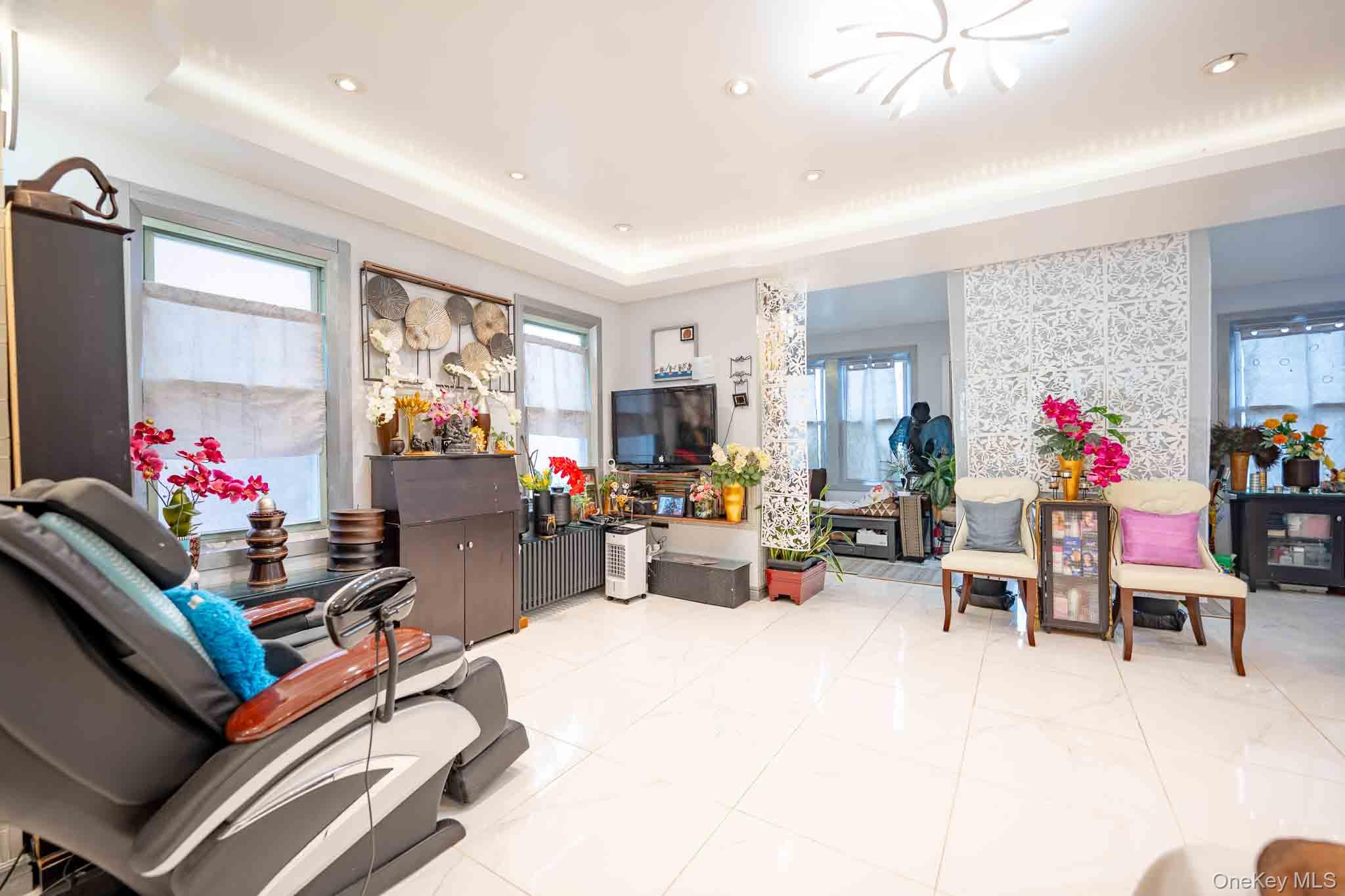 #9 photo, 8821 Hollis Court Boulevard, क्वीन्स गाँव Queens Village , NY 11427