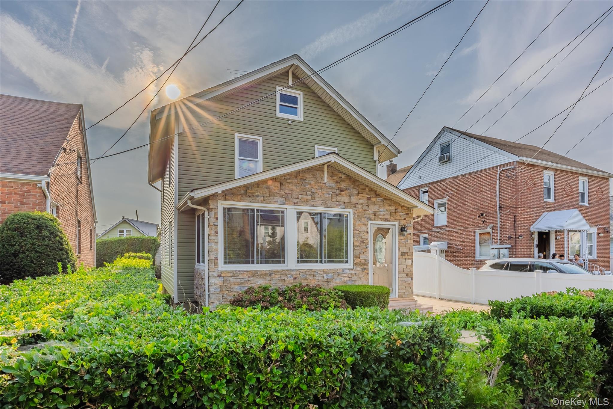 #4 photo, 93 Vermont Avenue, Hempstead , NY 11550