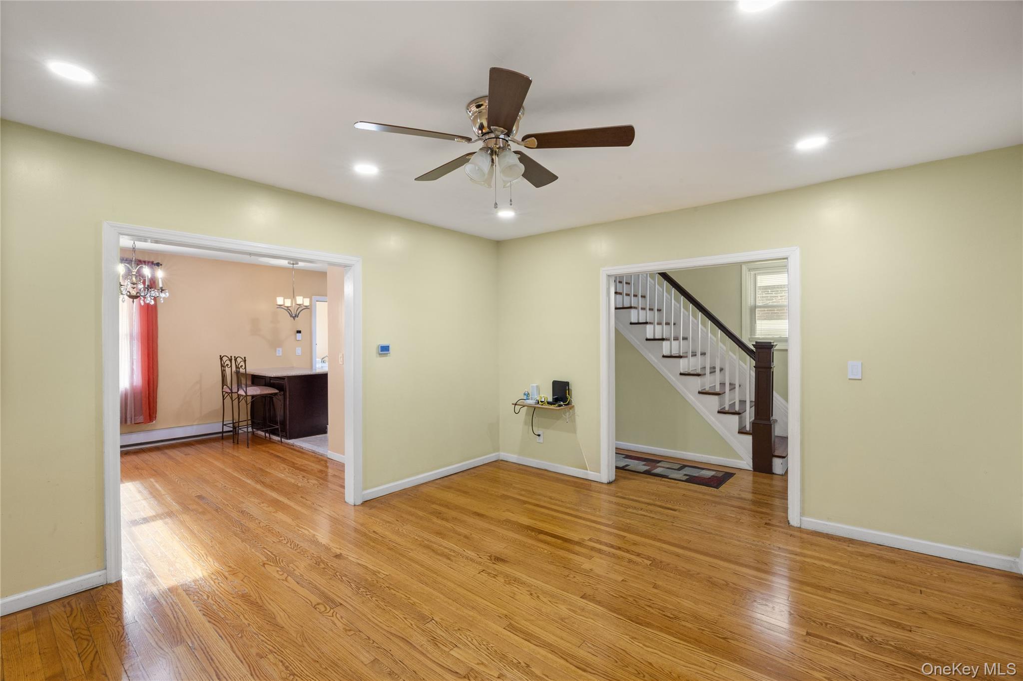 #9 photo, 93 Vermont Avenue, Hempstead , NY 11550