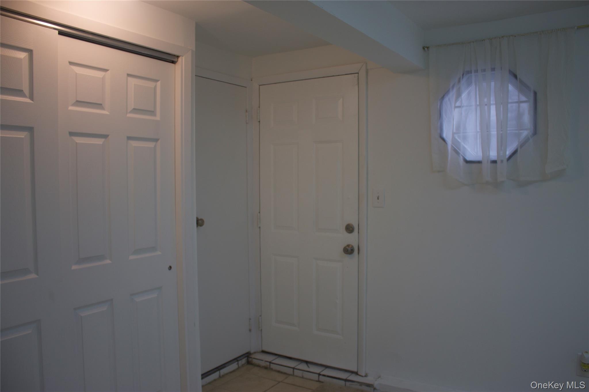 #15 photo, 1069 Callahan Street, Bay Shore , NY 11706