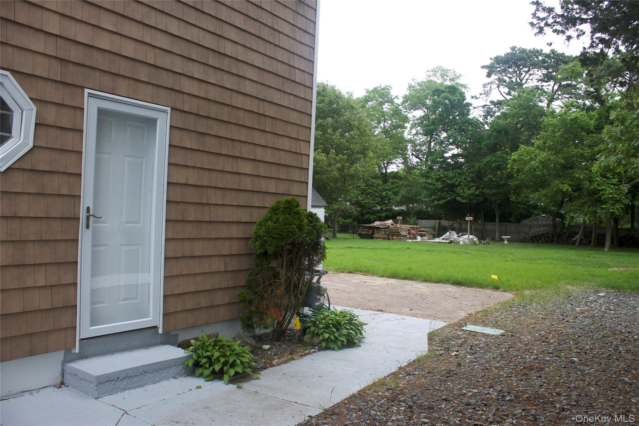 #3 photo, 1069 Callahan Street, Bay Shore , NY 11706