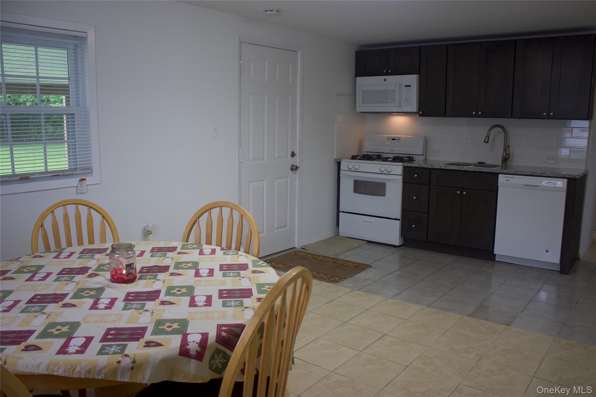 #9 photo, 1069 Callahan Street, Bay Shore , NY 11706