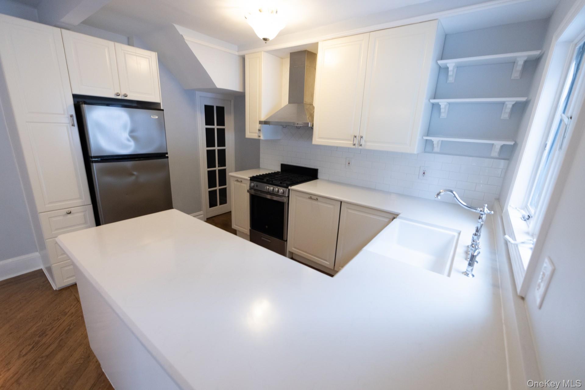 #4 photo, 139-61 86th Avenue, クイーンズ区 Briarwood , NY 11435