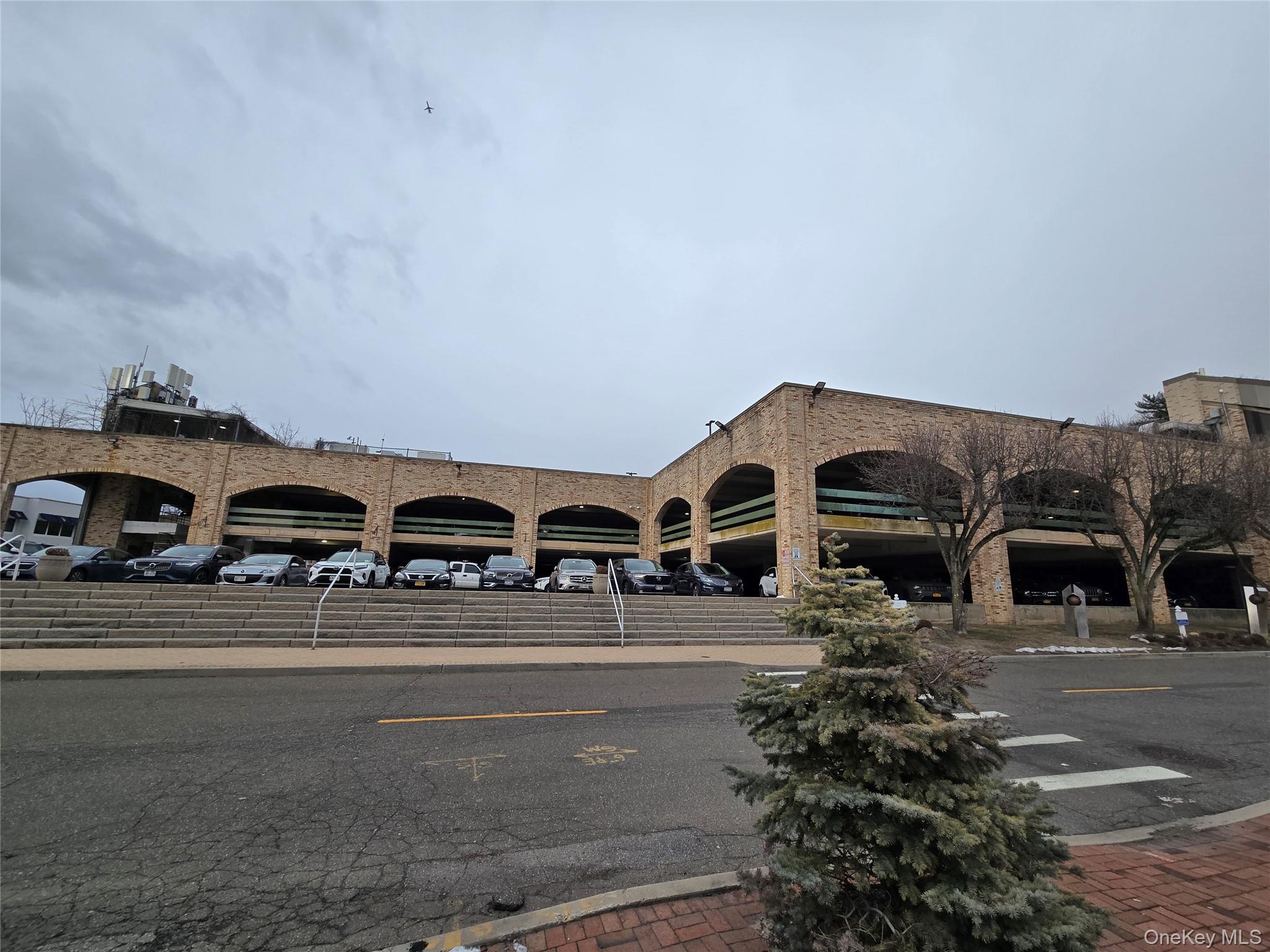 #4 photo, 29 Glen Street, Glen Cove , NY 11542