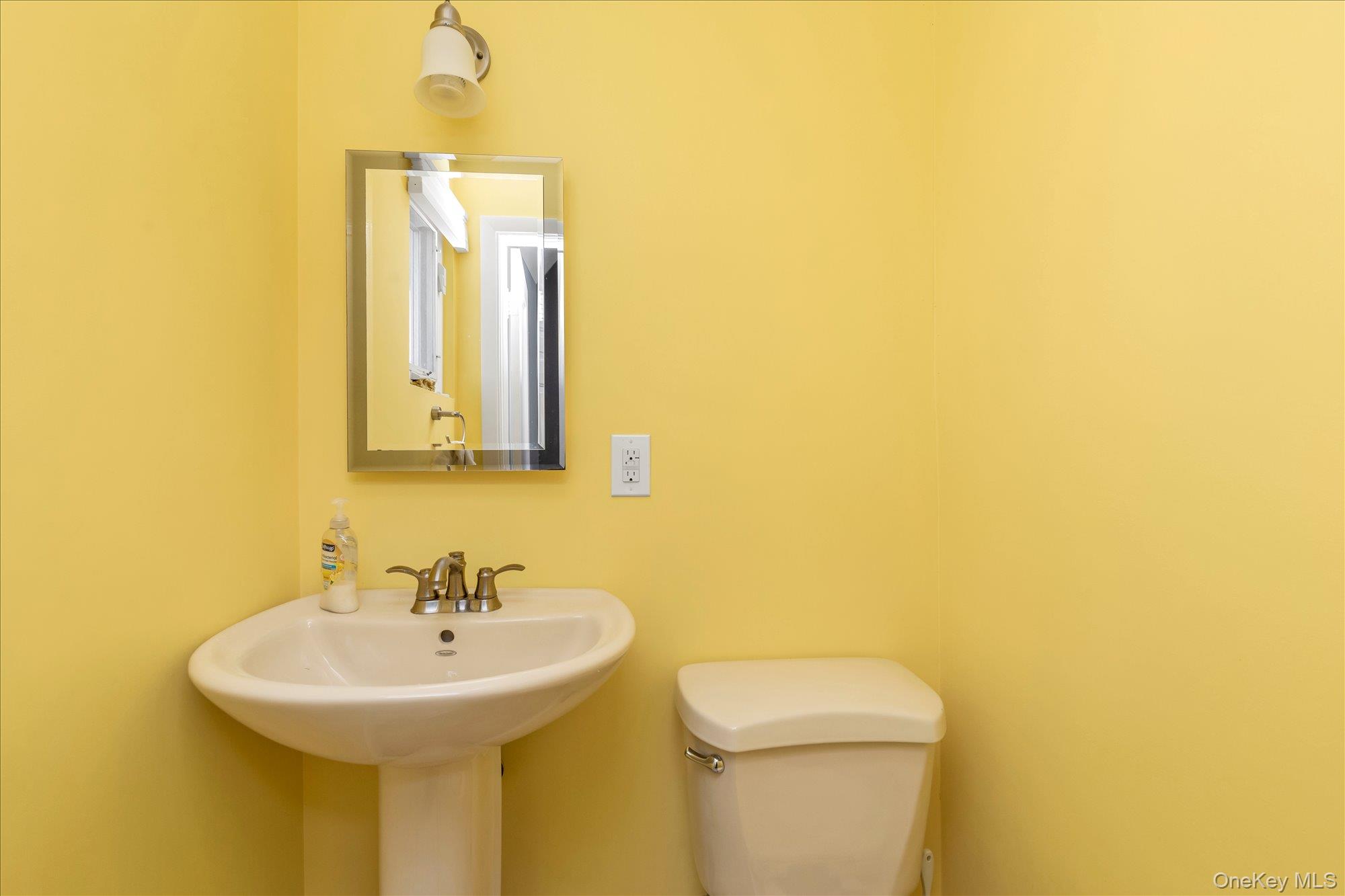 #10 photo, 8 9th Str, ナッソー郡 Carle Place , NY 11514