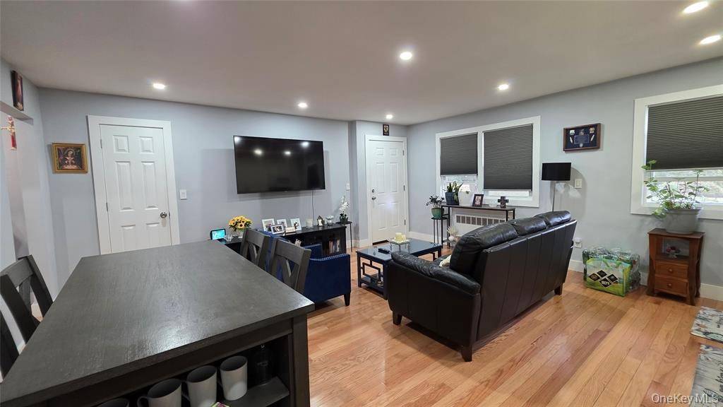 #4 photo, 717 Tuckahoe Rd, #2A, Yonkers , NY 10710