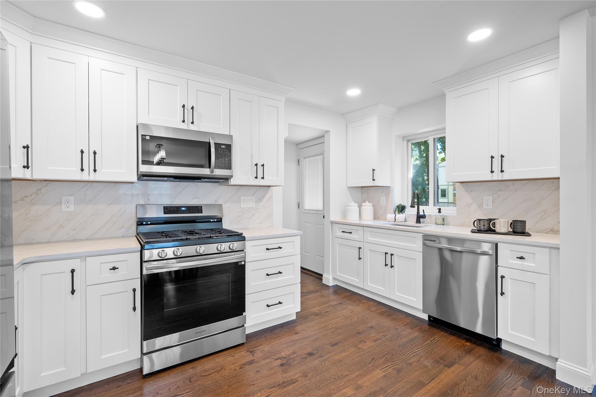 #8 photo, 39 Paulanna Avenue, Bayport , NY 11705