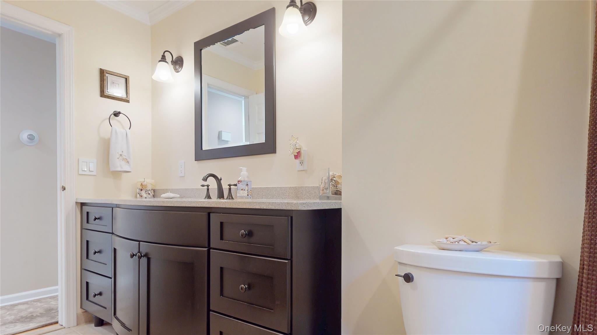 #14 photo, 9 Linda Lane, East Moriches , NY 11940