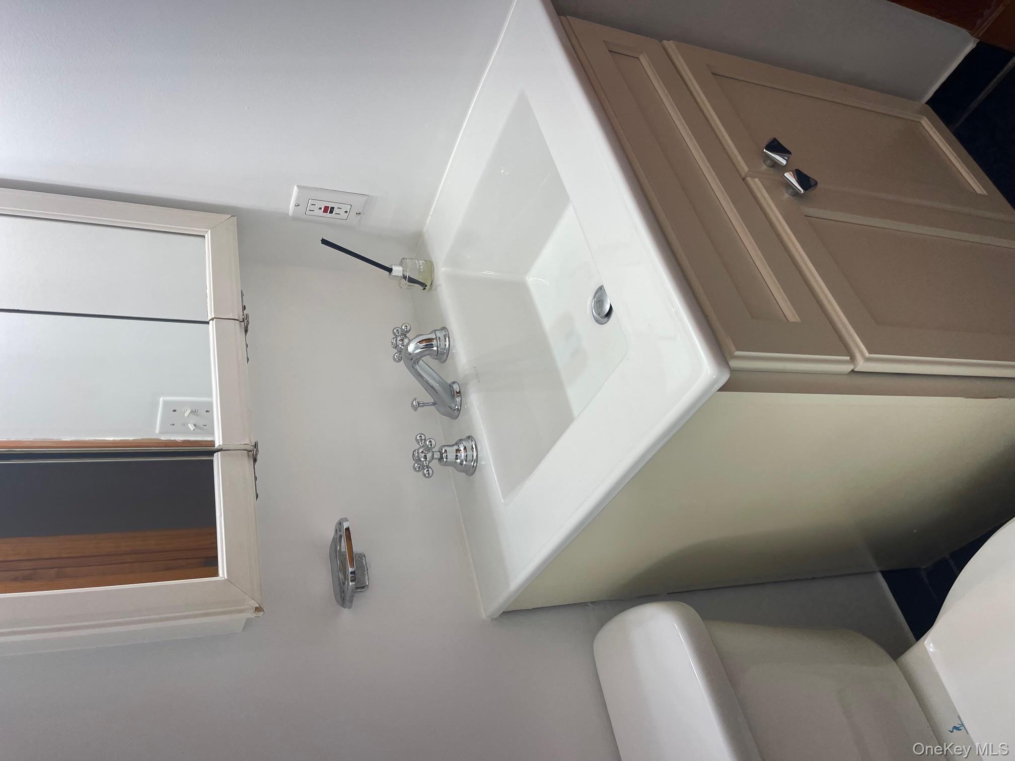 #10 photo, 57 Ashland Street, New Rochelle , NY 10801