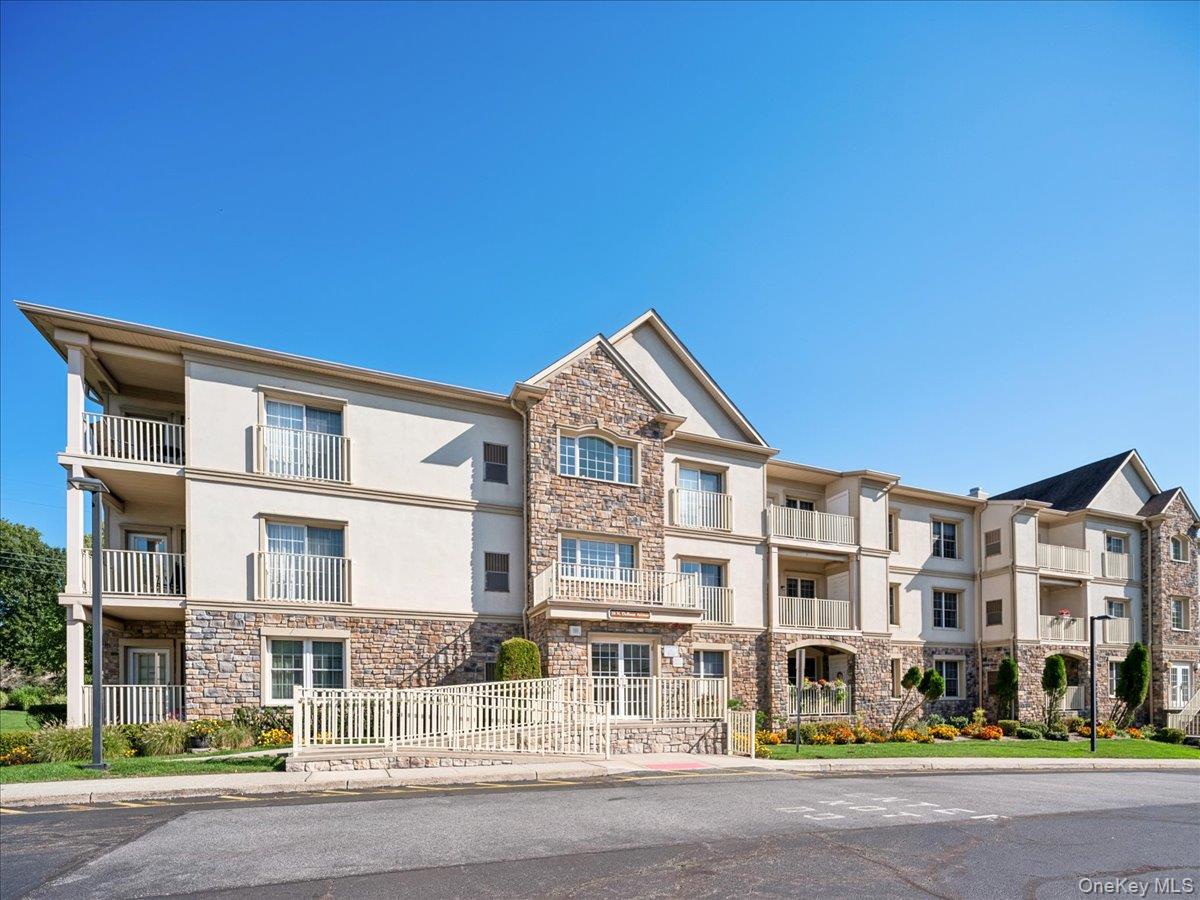 #1 photo, 28 N De Baun Avenue, Airmont , NY 10901