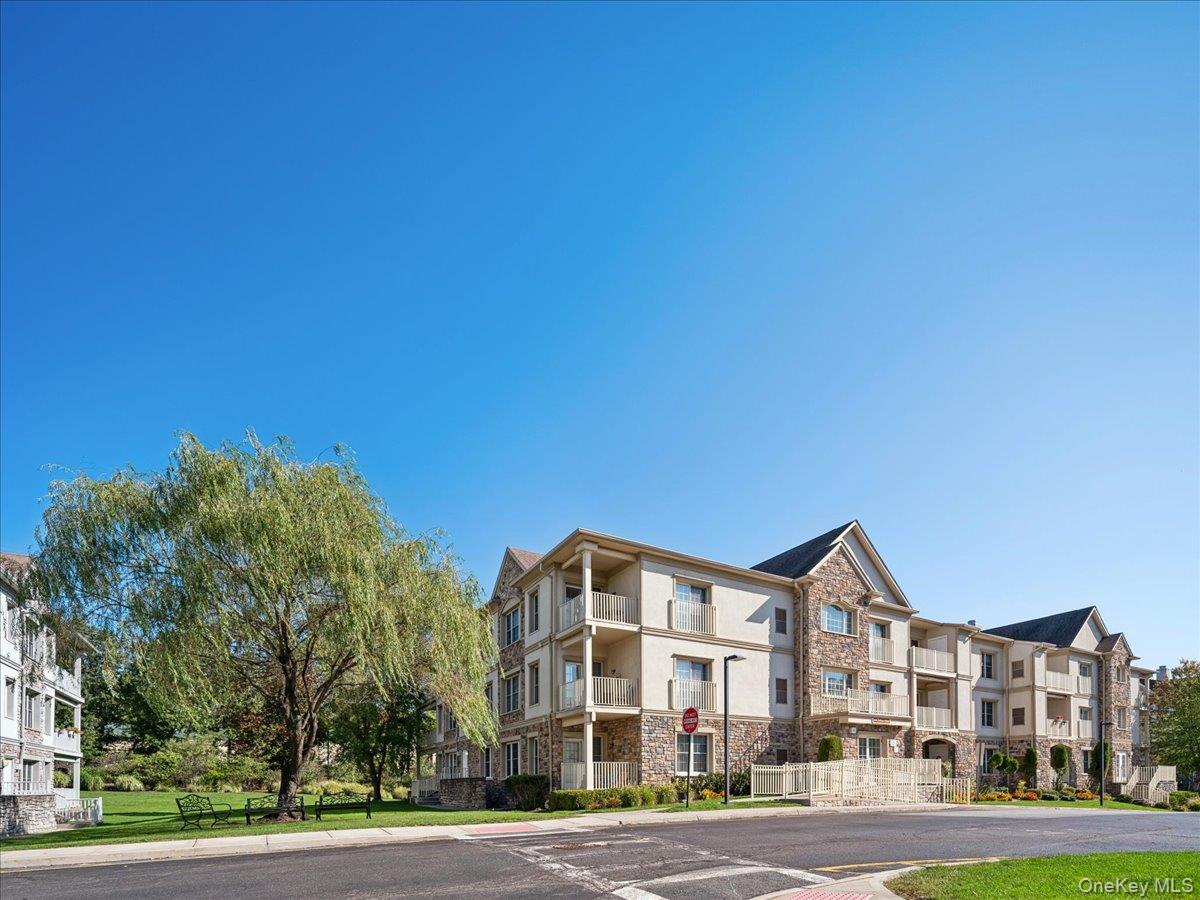 #3 photo, 28 N De Baun Avenue, Airmont , NY 10901