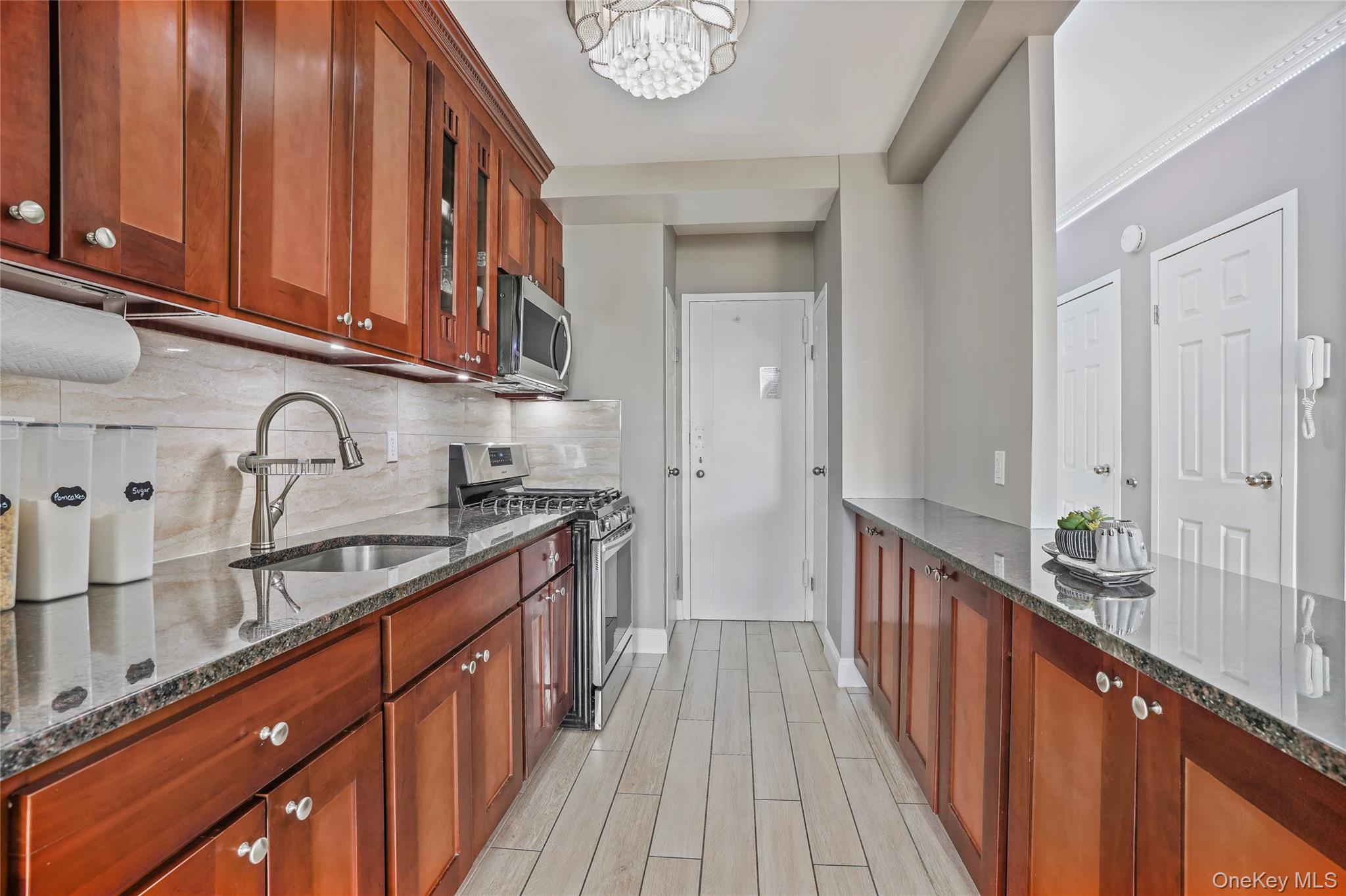 #3 photo, 3 Fordham Hill Oval, ブロンクス区 Bronx , NY 10468